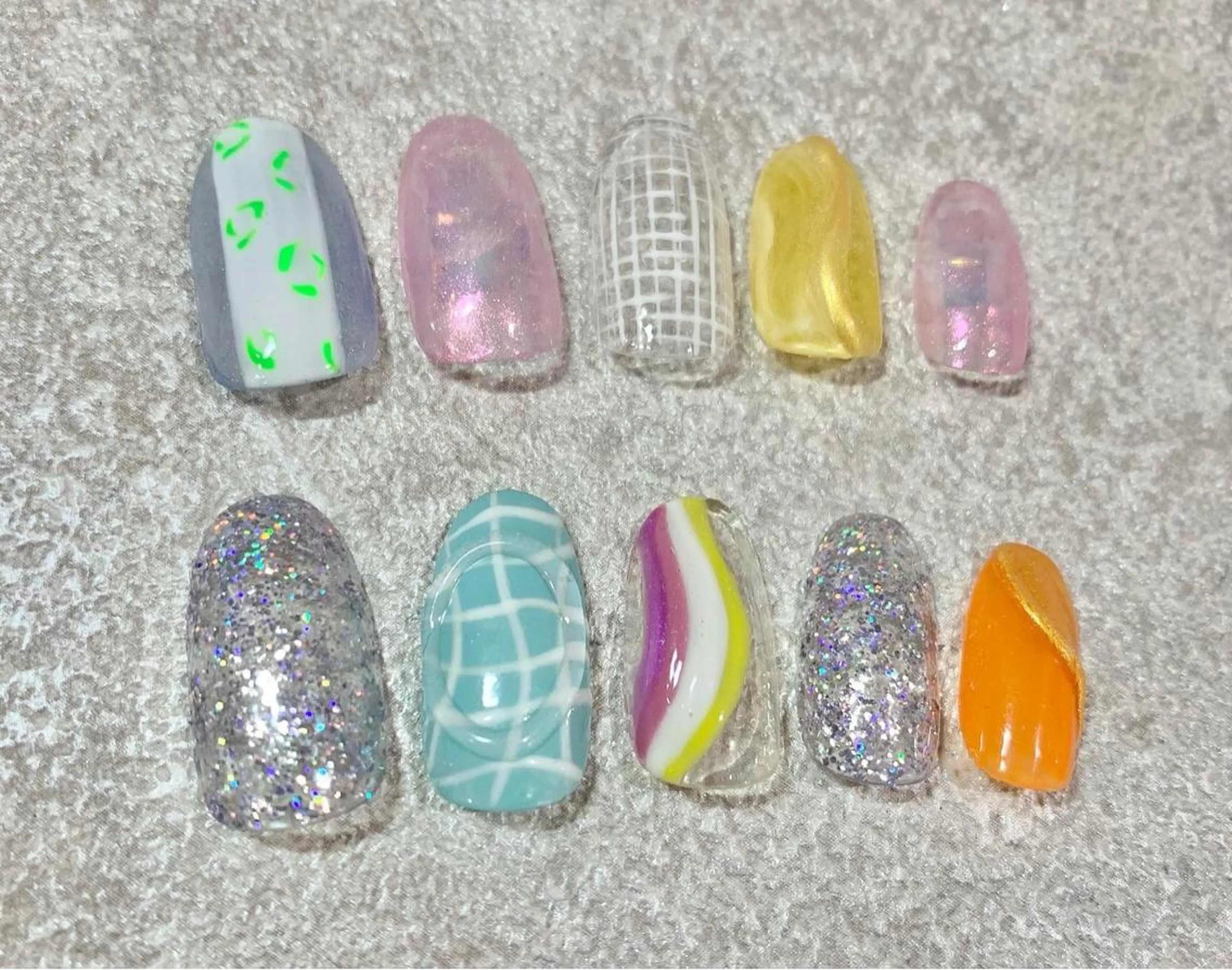 ミディアム カラー パーマ ヘアアレンジ メンズ キッズ ネイル マツエク・マツパ アイブロウ 夏ネイル ハンドネイル Salon Kのネイルデザイン