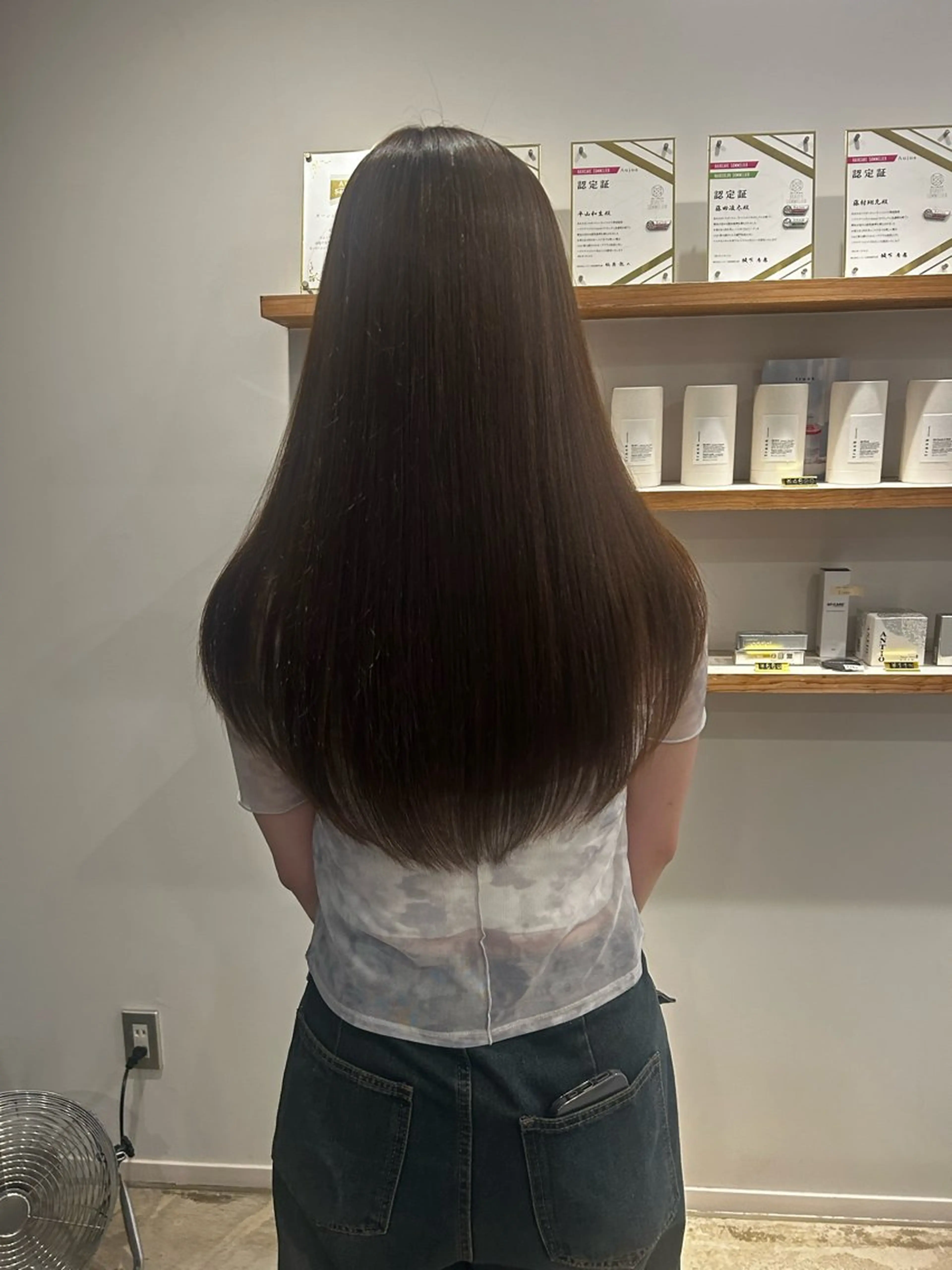 ロング ロング トリートメント カット ヘアカラー ヴァンキャトル 山口裕真のヘアスタイル