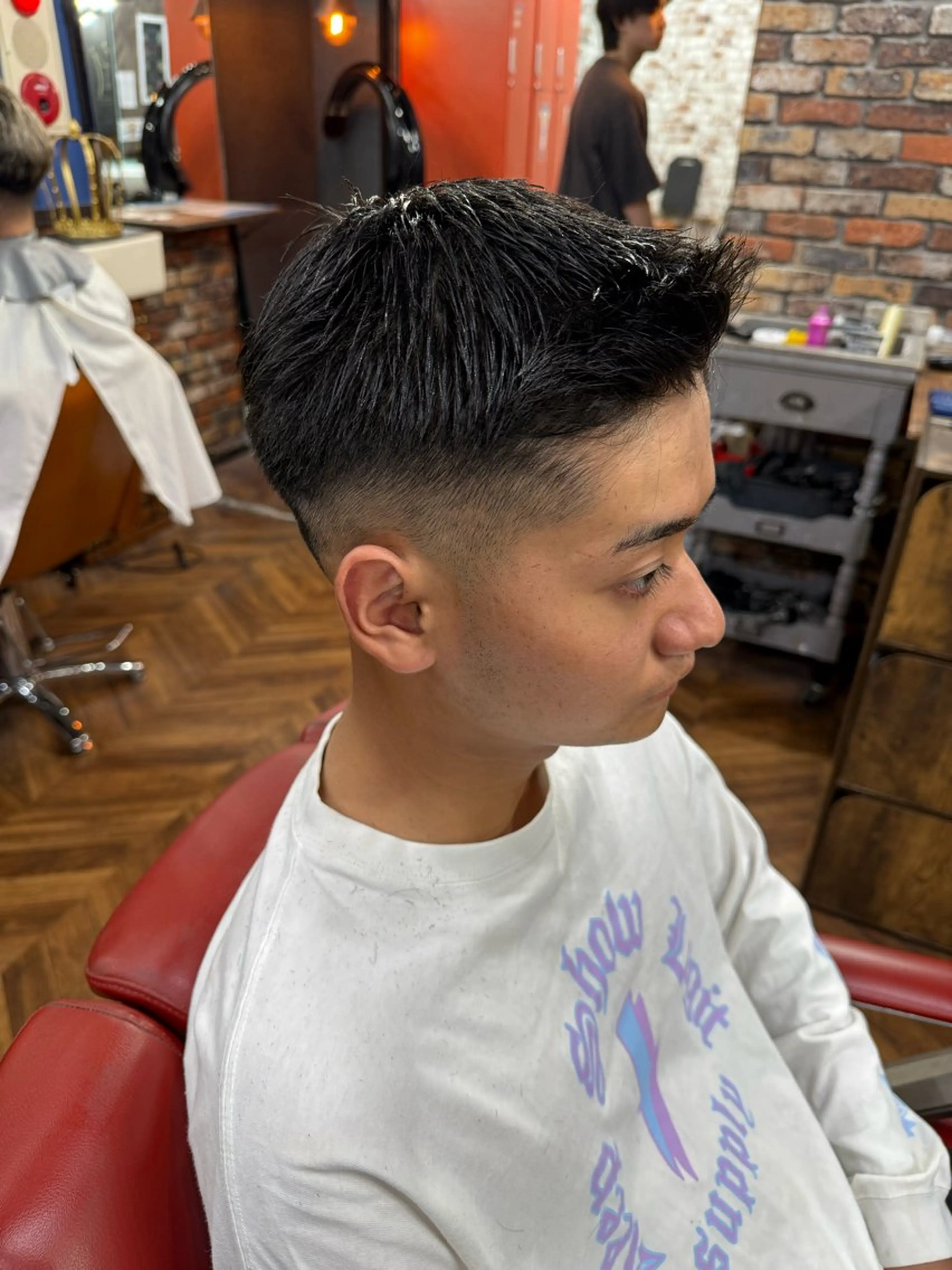 メンズ カット ヘアセット hair CROWN所属・メンズ特化型美容師 髙橋玲生/フェードのヘアスタイル