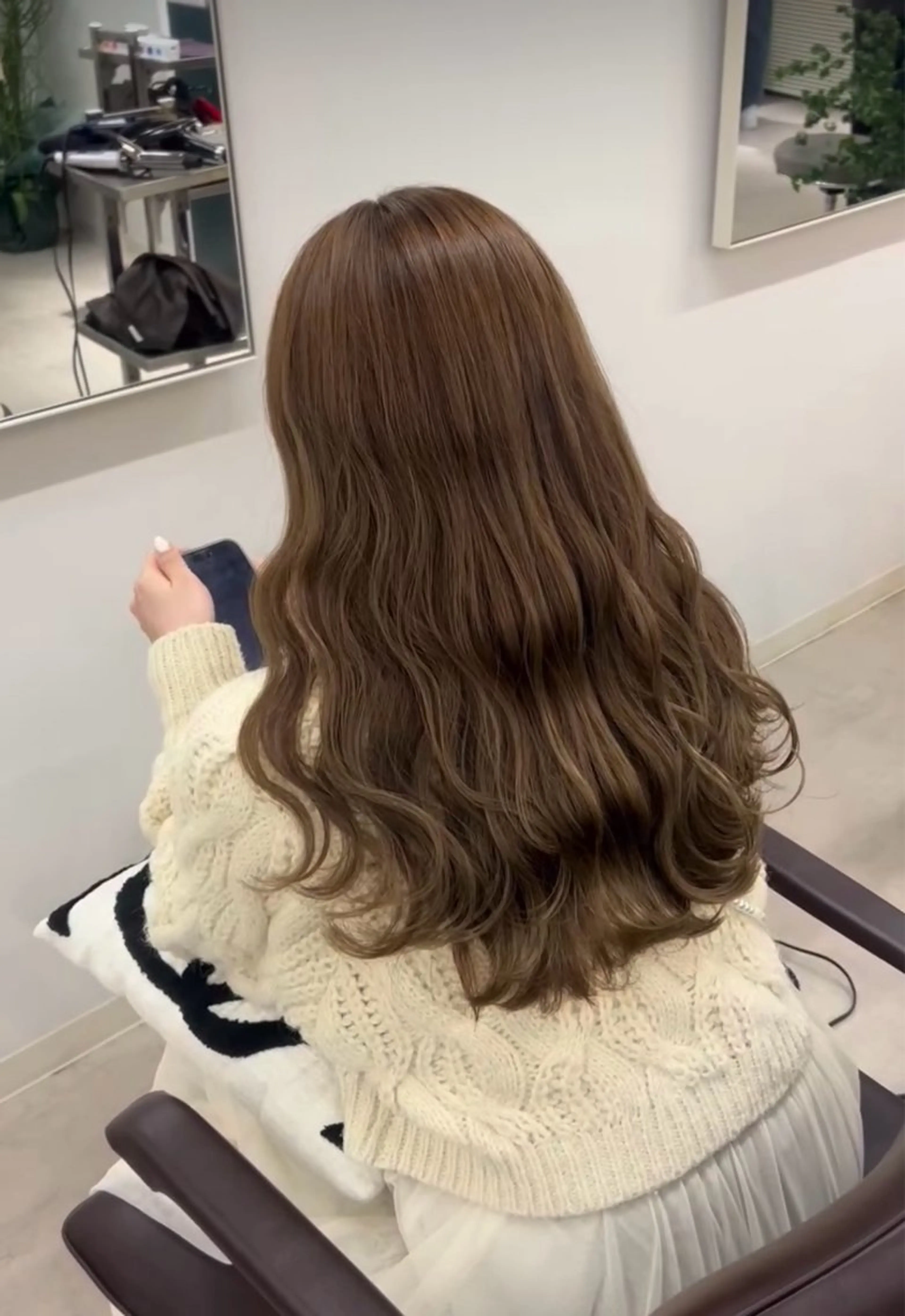 ロング ヘアカラー トリートメント ヘッドスパ ヘアセット 透明感カラー×艶矯正 カット特化/さくらのヘアスタイル