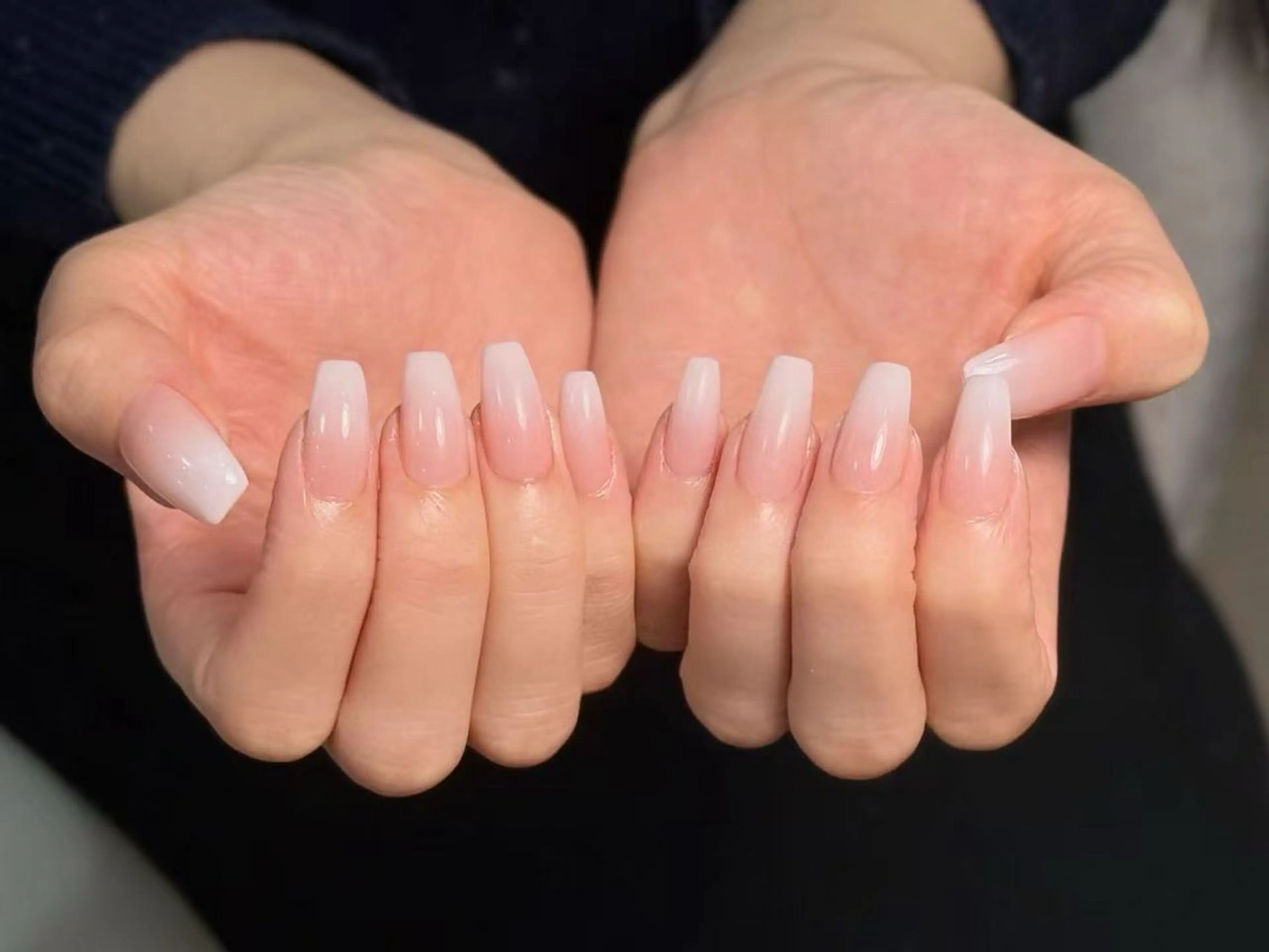 ネイル アートネイル オーロラネイル チークネイル フレンチネイル ガラスフレンチ ハンドネイル 🎀🎀YooLi Nail Salonのネイルデザイン
