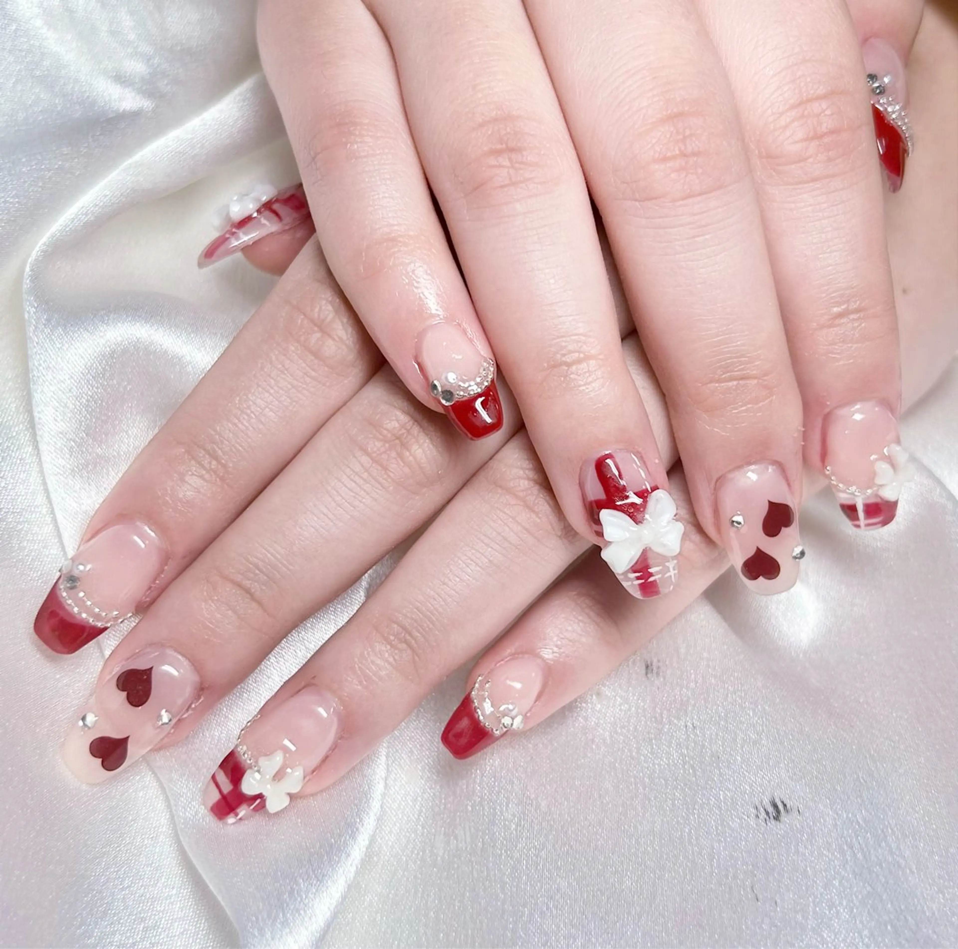 ネイル コウ ヨウのネイルデザイン