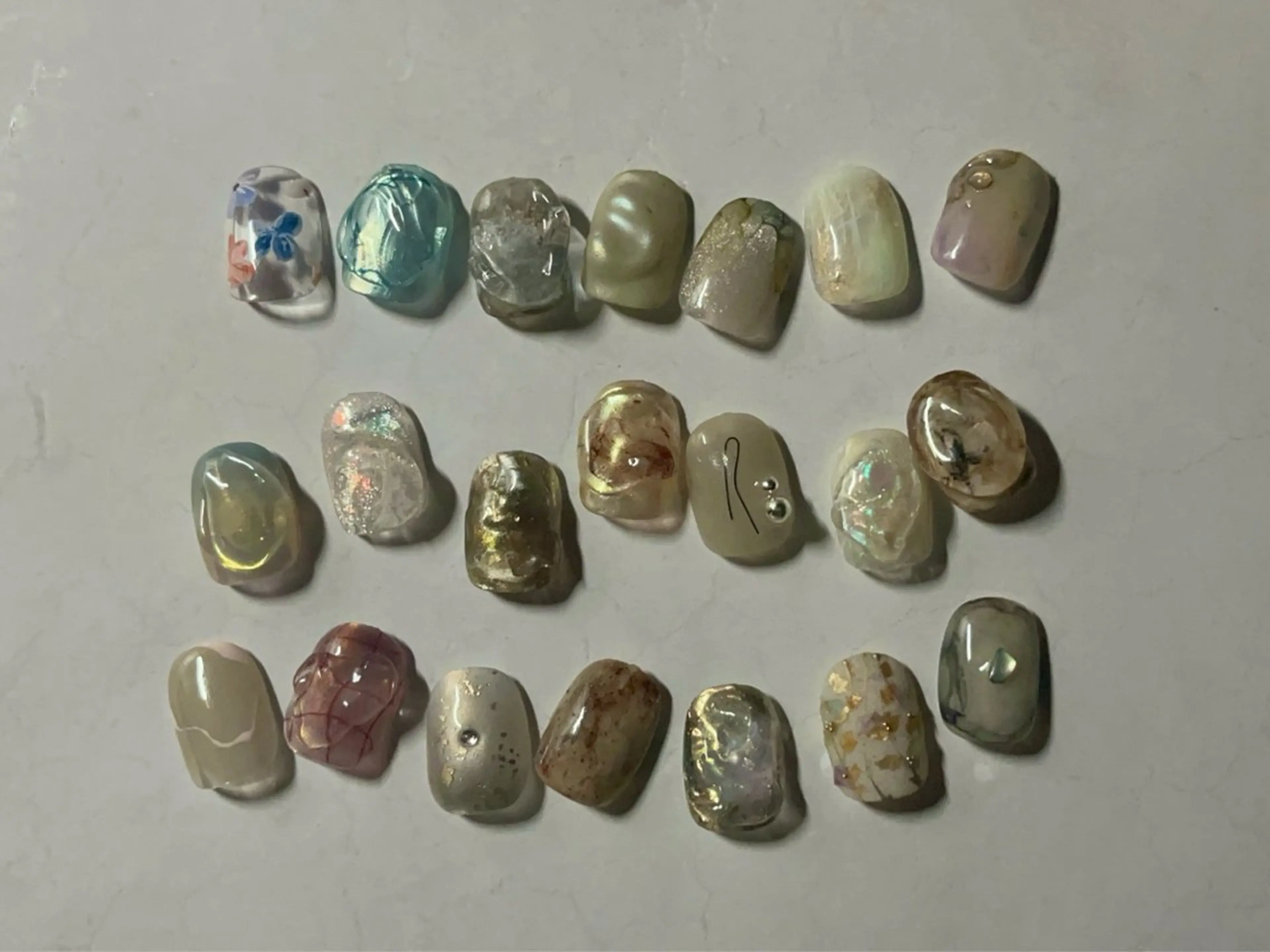 ネイル MUKUTOU nail 　YUKIのネイルデザイン