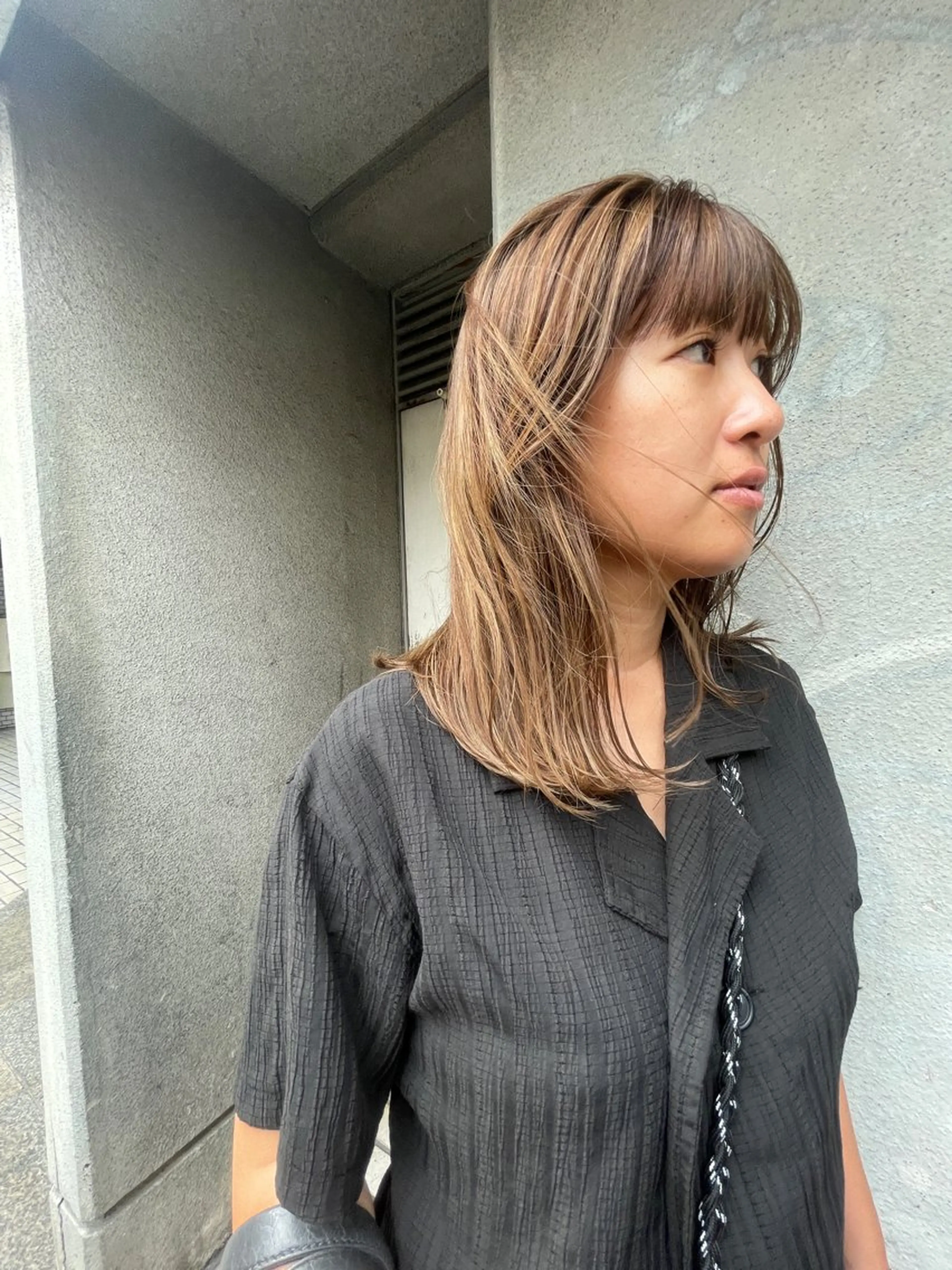 セミロング ハイライト カット ヘアカラー トリートメント さの あやねのヘアスタイル