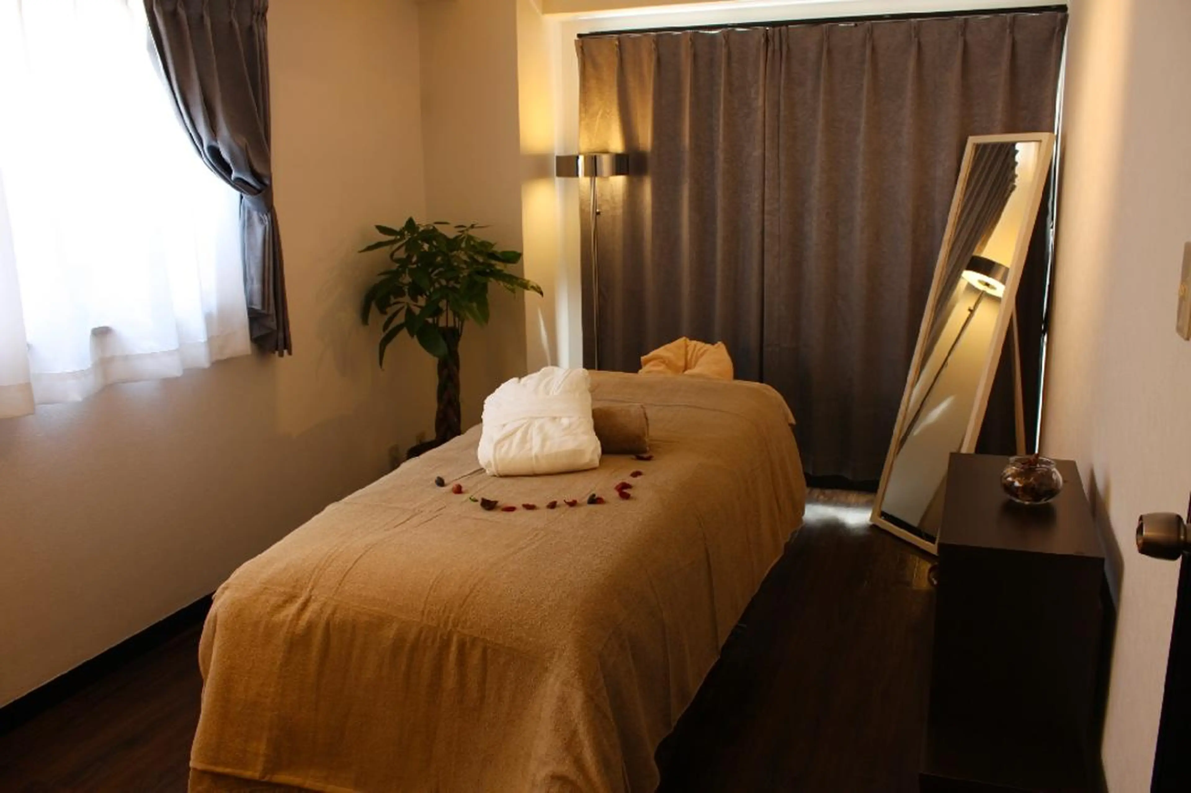 MYBiBiD"~呼吸法メディカルトリートメント~所属・MYBiBiD" Body&faceのエステ・リラクイメージ