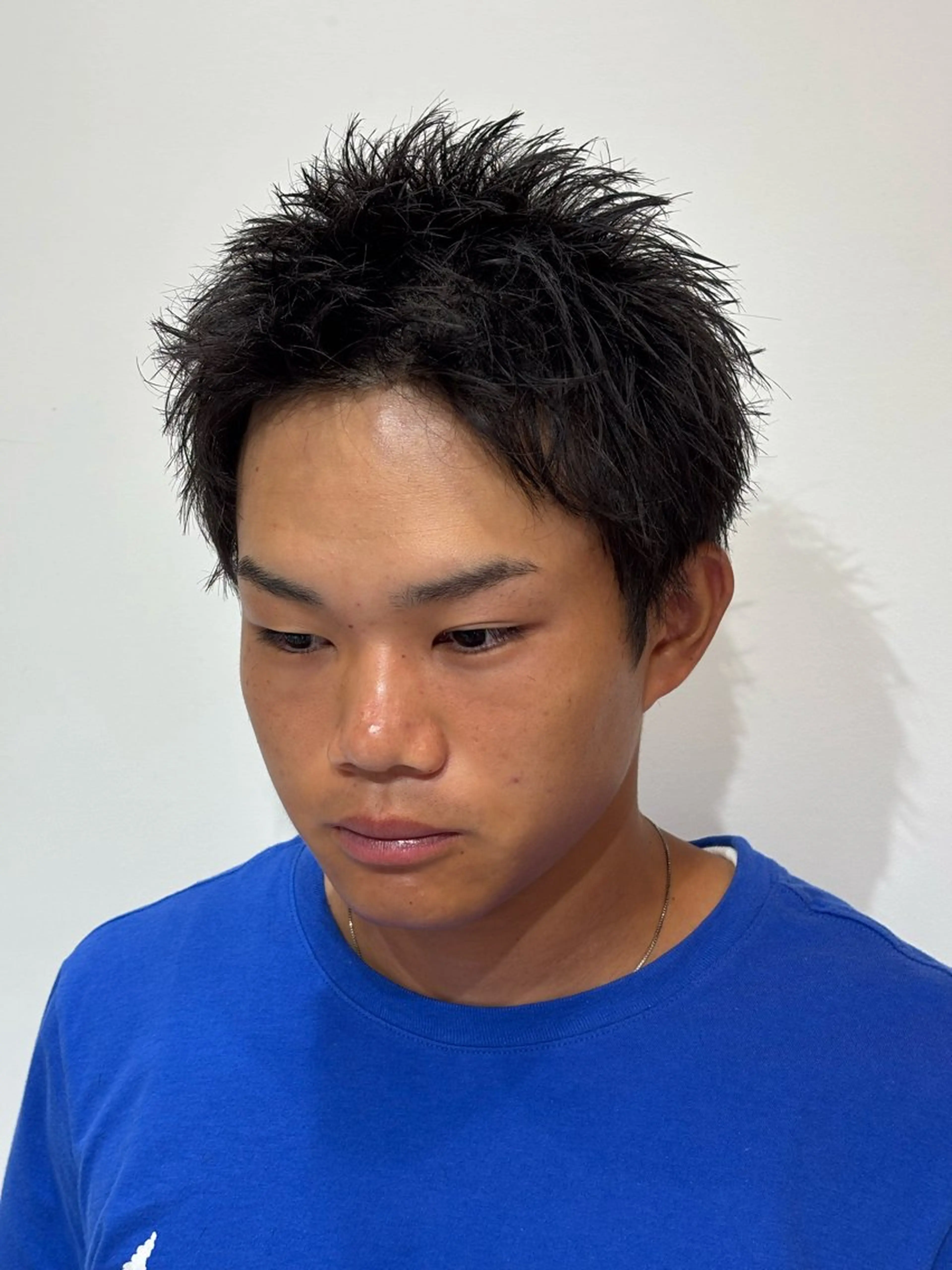 ショート メンズ アップバング メンズショート スパイキーショート ショートヘア カット トリートメント 【店長】メンズ職人 短髪　ハイトーン🔥のヘアスタイル