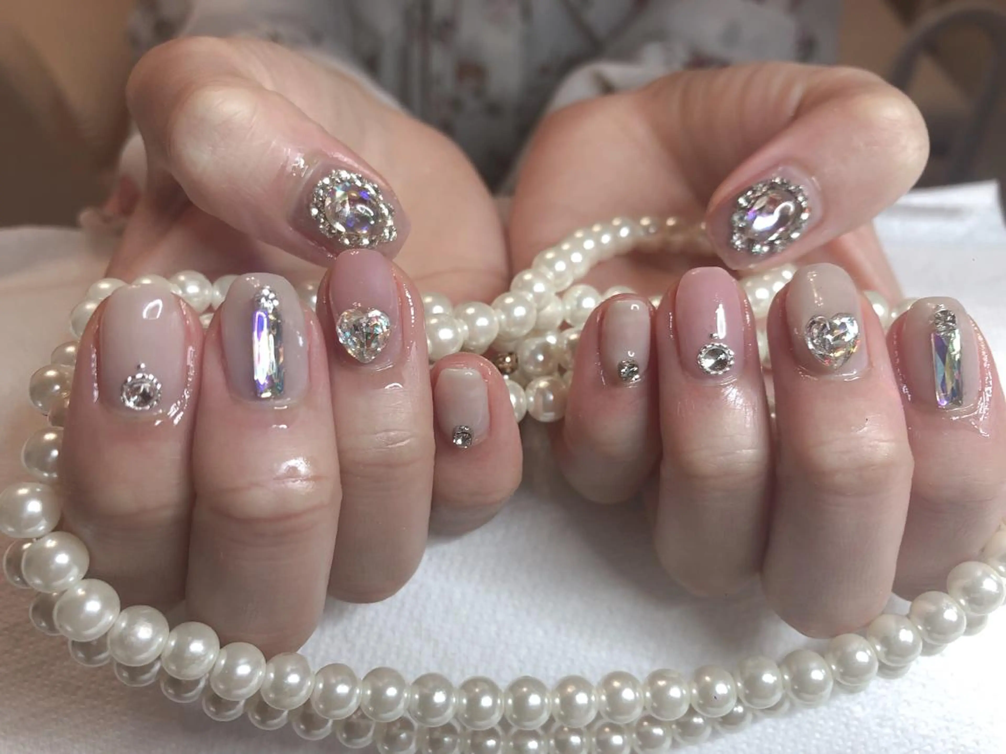 ミディアム ネイル ハンドネイル 長さ出し専門 nynaのネイルデザイン