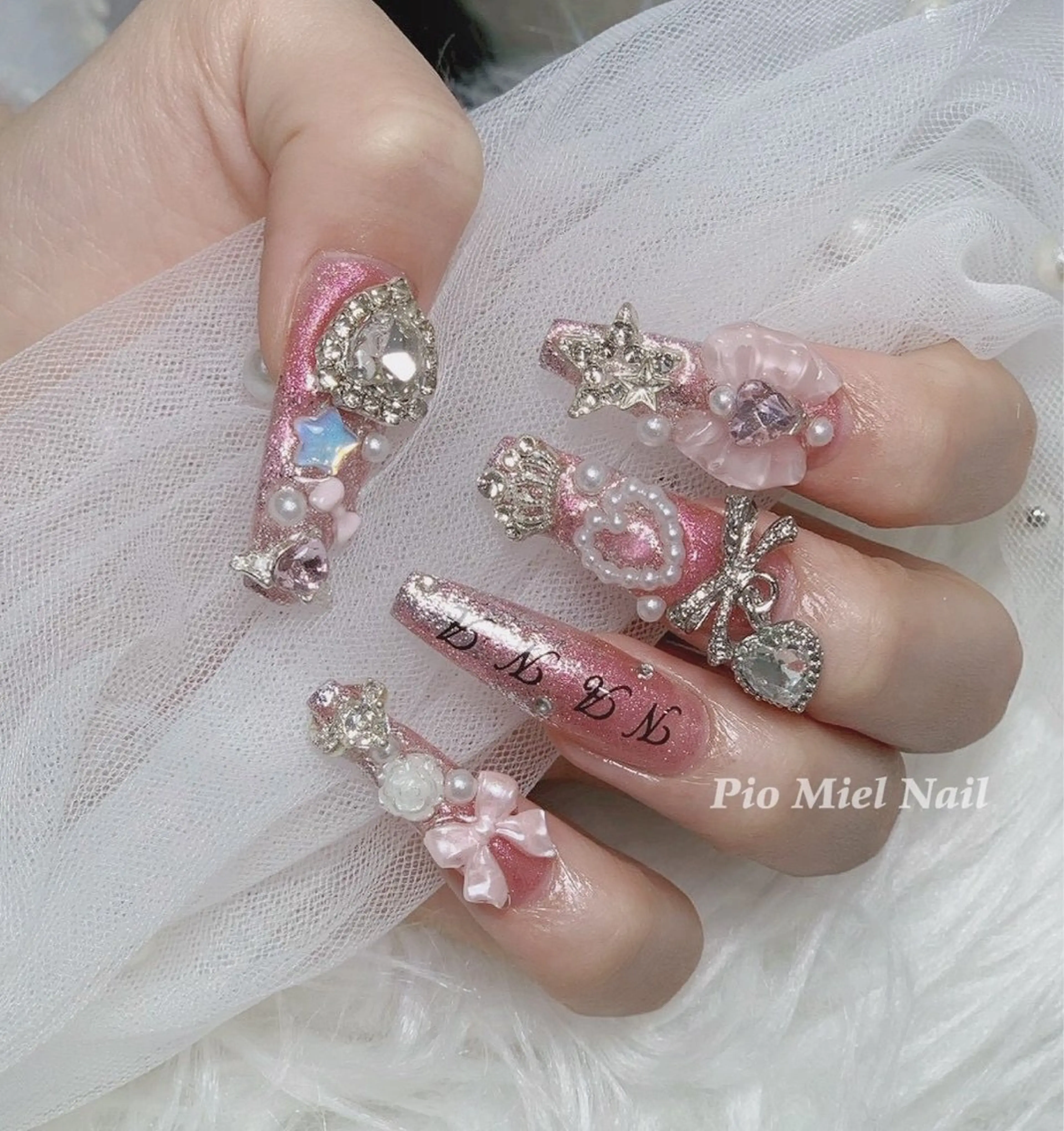 ネイル ハンドネイル HANA 長さだしのネイルデザイン