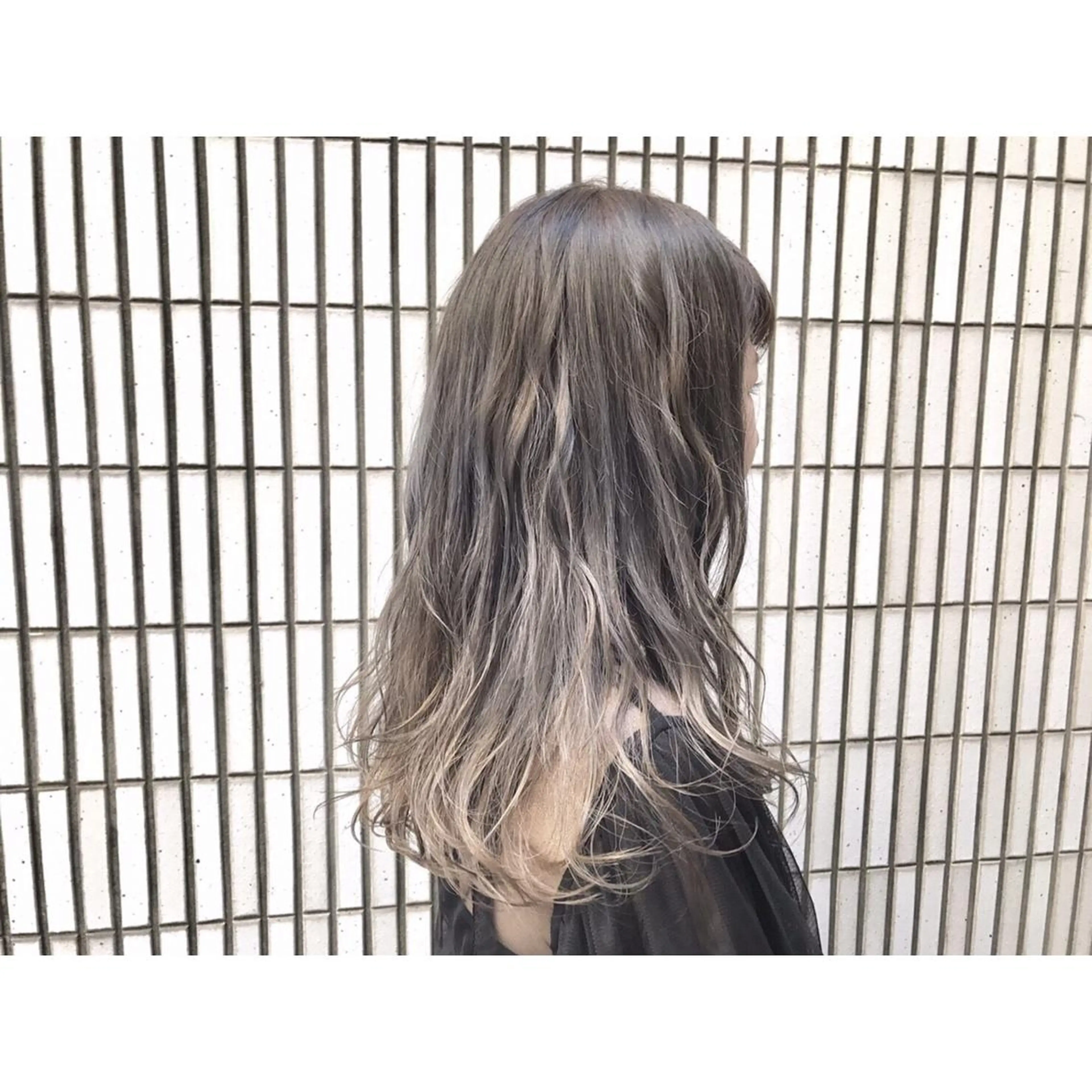 セミロング カラー メンズ キッズ ネイル マツエク・マツパ メンズブリーチ メンズハイライト ブリーチ 透明感カラー ハイライトカラー ツヤ髪 /髪質改善 松岡将太郎のヘアスタイル