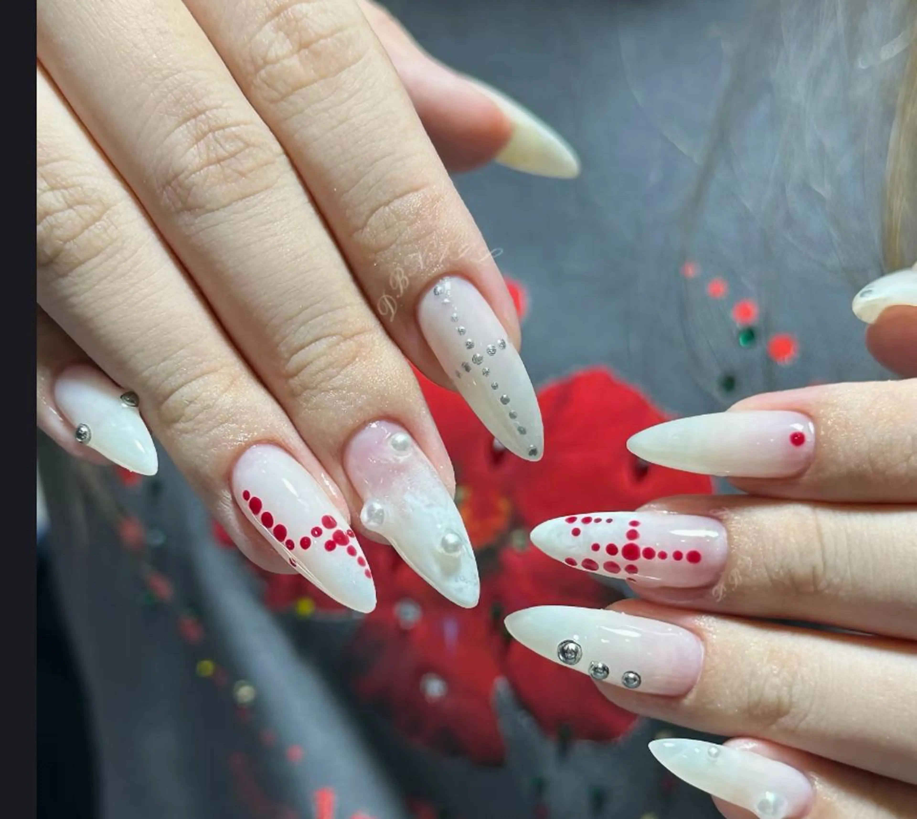 ネイル ハンドネイル ハンドケア 🍑 momo_nailのネイルデザイン