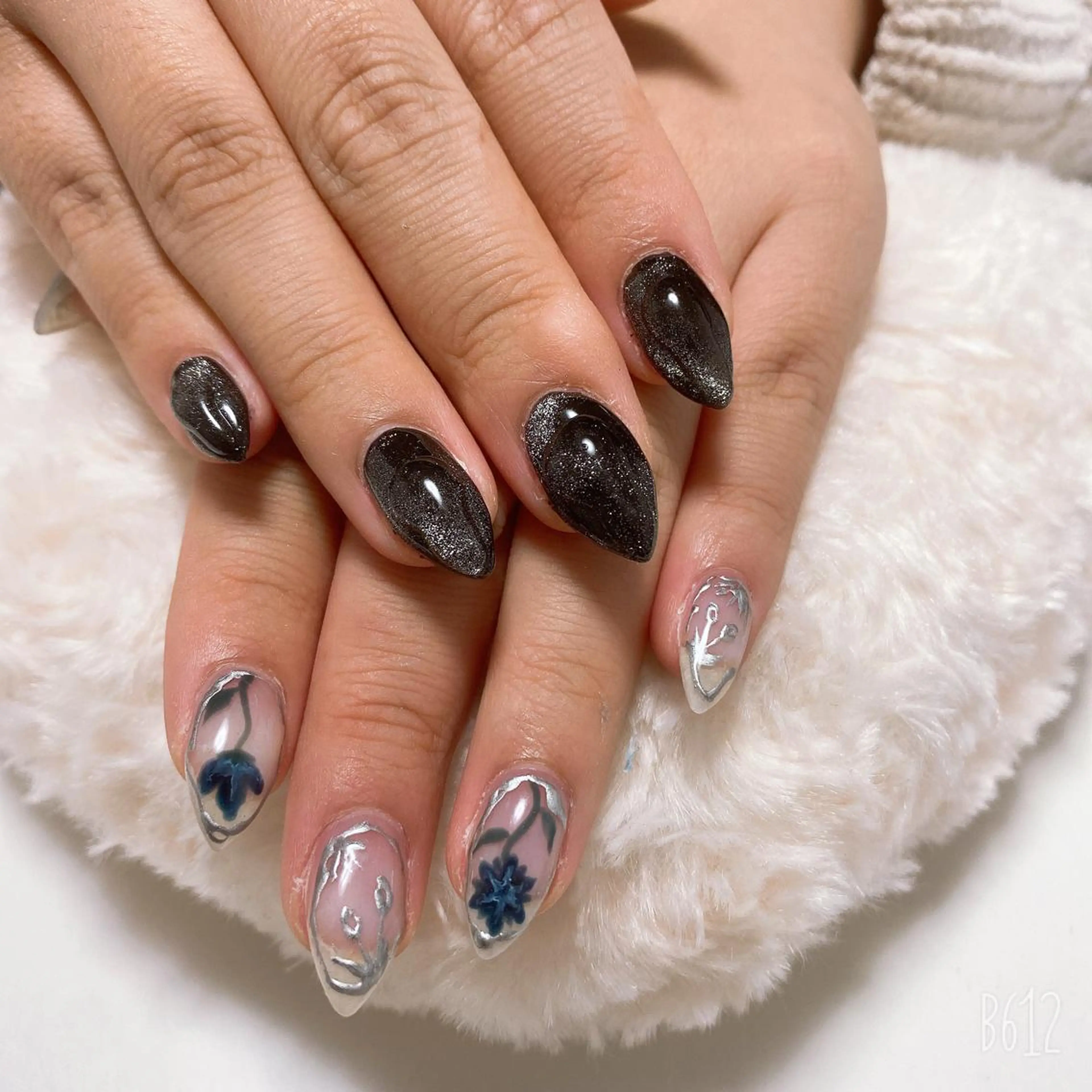 ネイル The Best Beauty受付担当のヘアスタイル