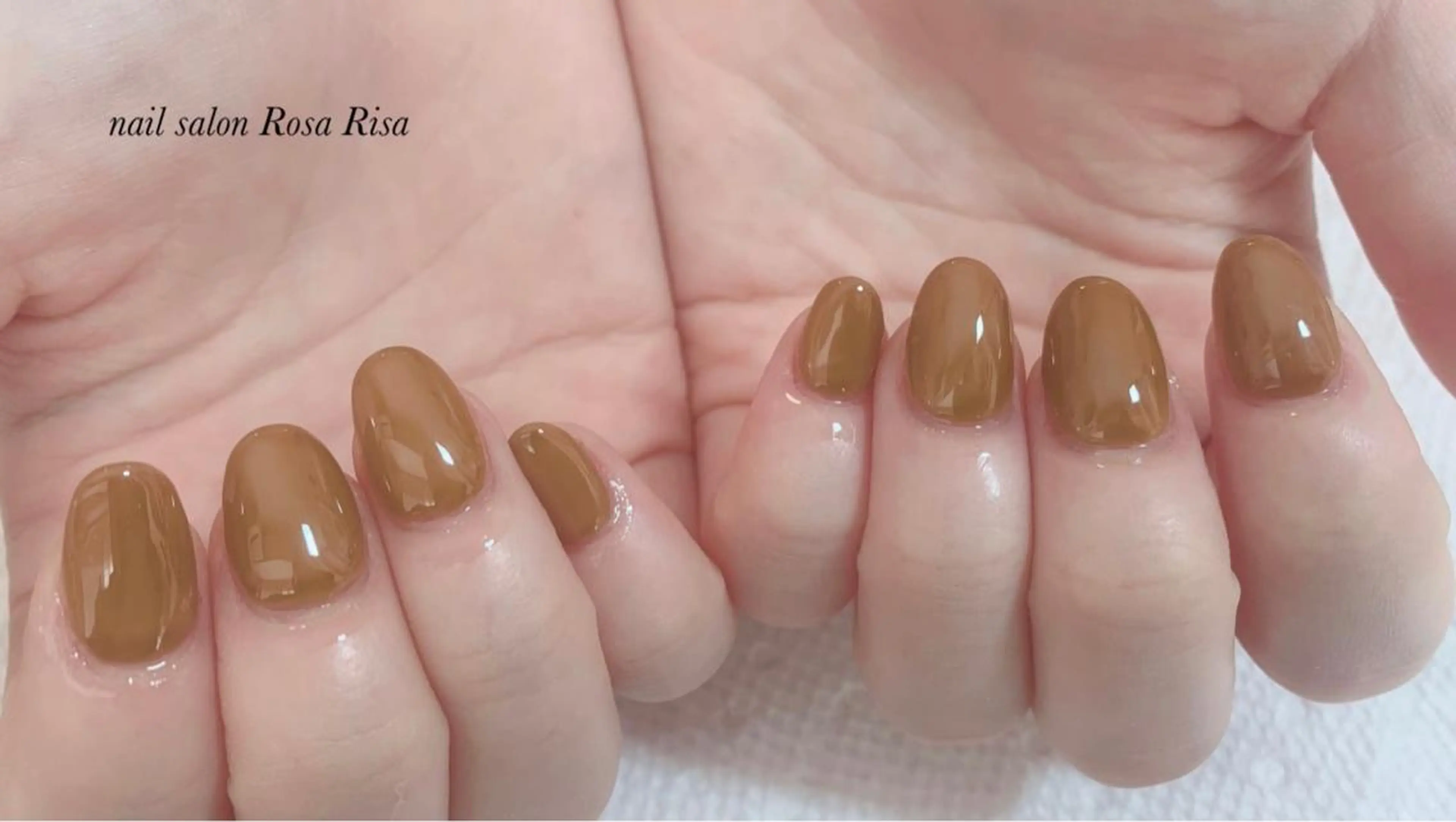 ミディアム ネイル ハンドネイル ネイルスタジオ シェイクユアハンズのネイルデザイン