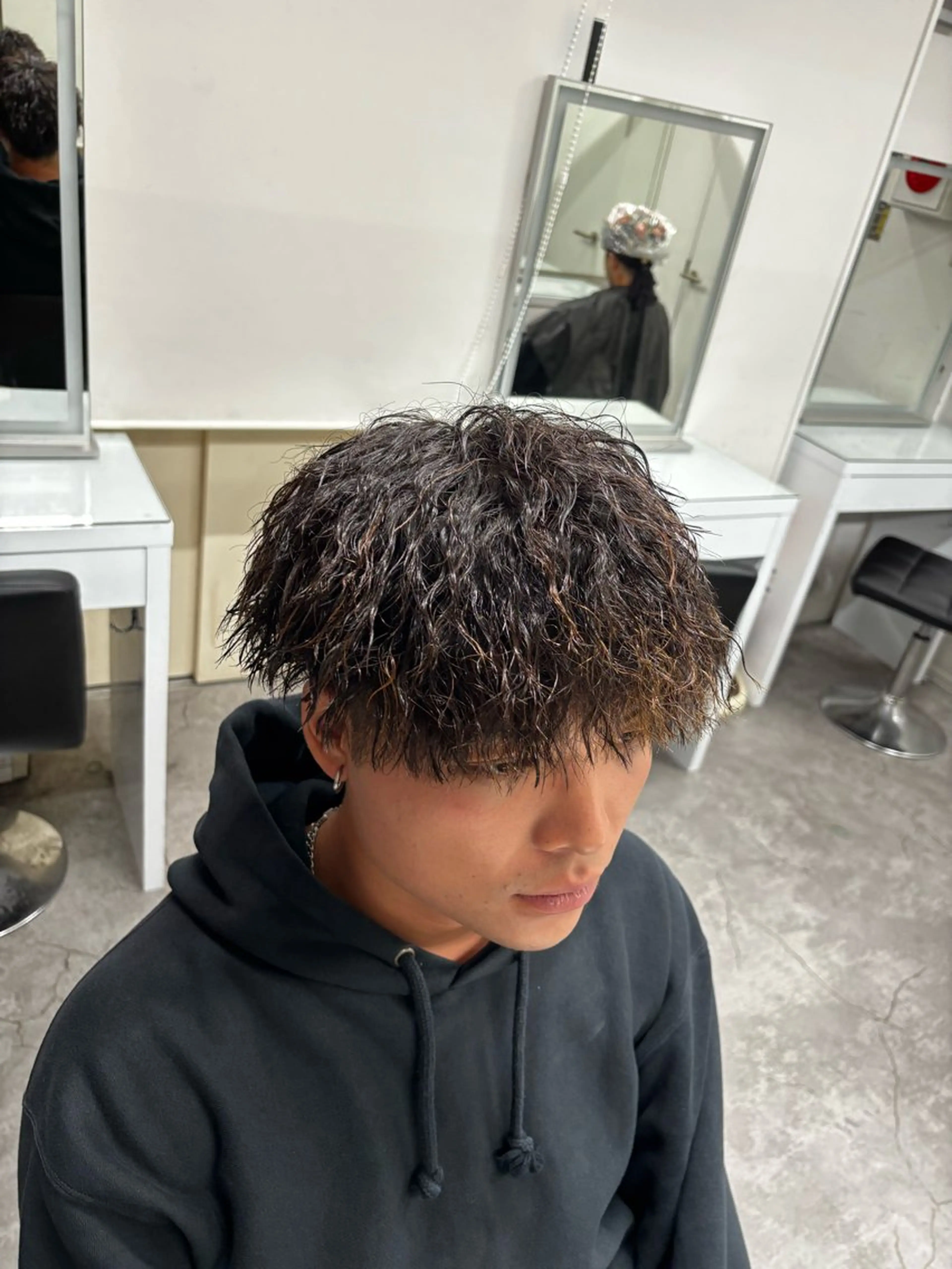 パーマ メンズ カット パーマ メンズ特化✨️ 韓国風パーマ🔥一八のヘアスタイル