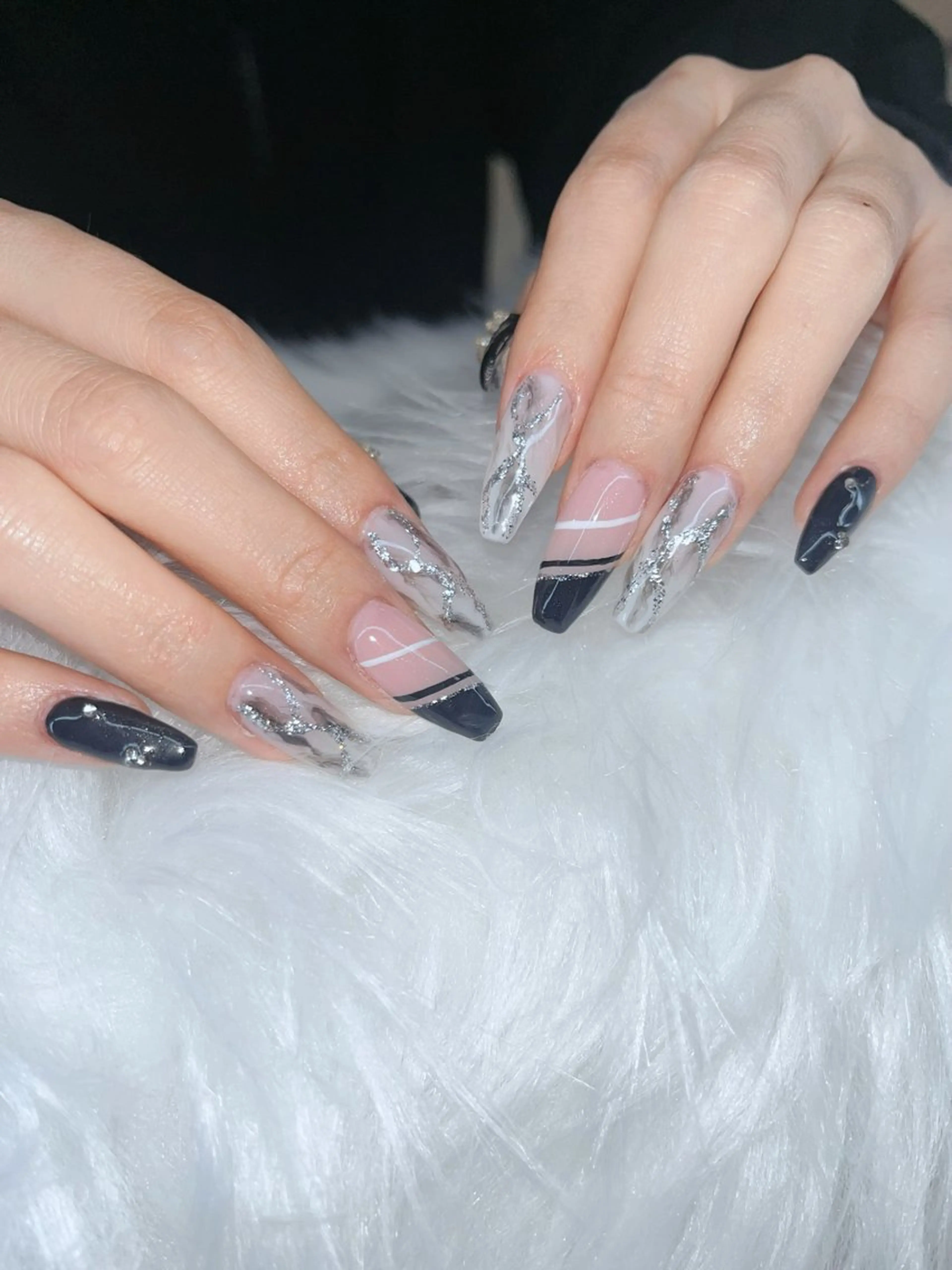 ネイル ハンドネイル VIERU YURIのネイルデザイン