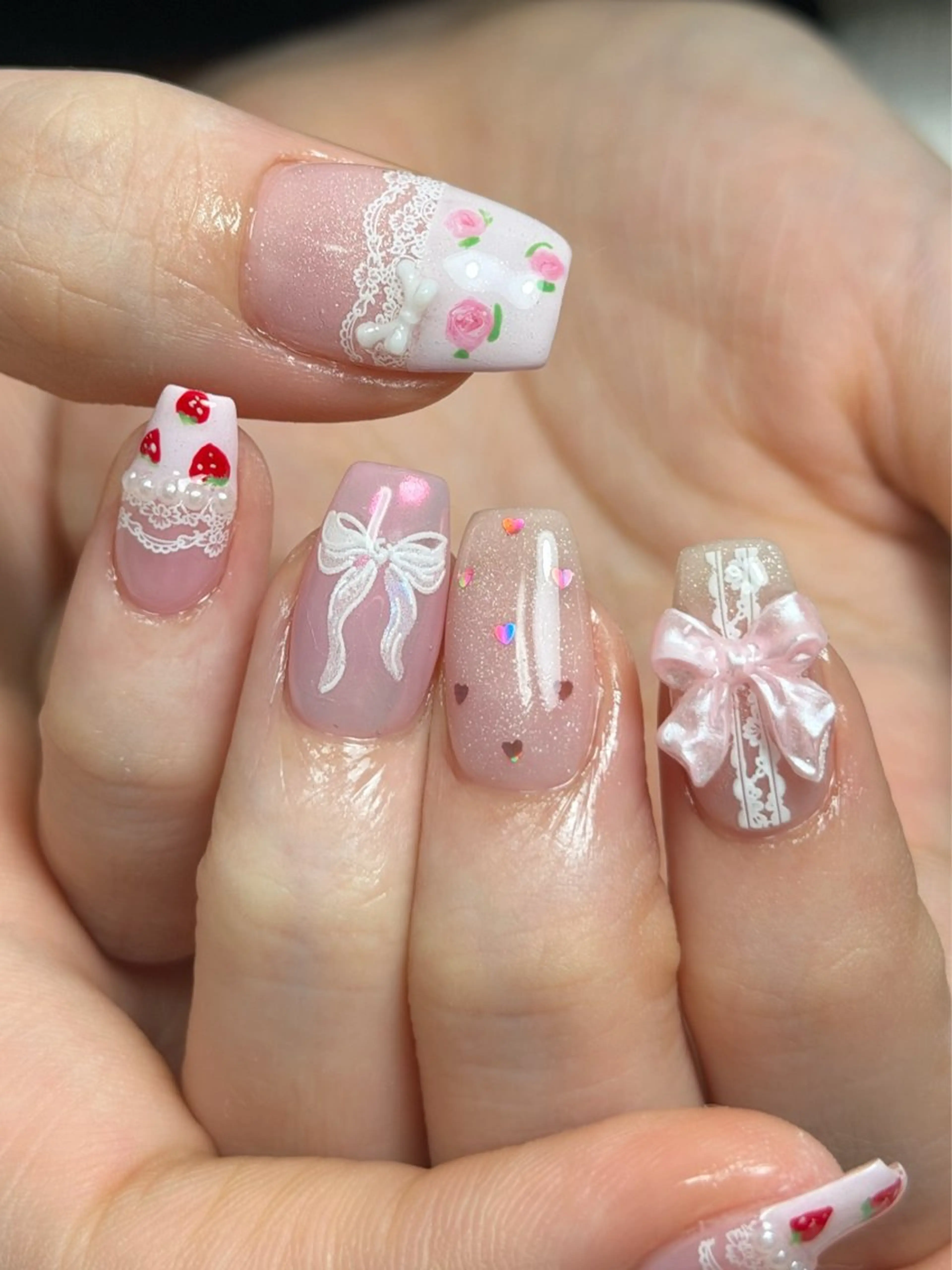 ネイル ハンドネイル dimples yuki🎀 ꒷꒦♡のネイルデザイン