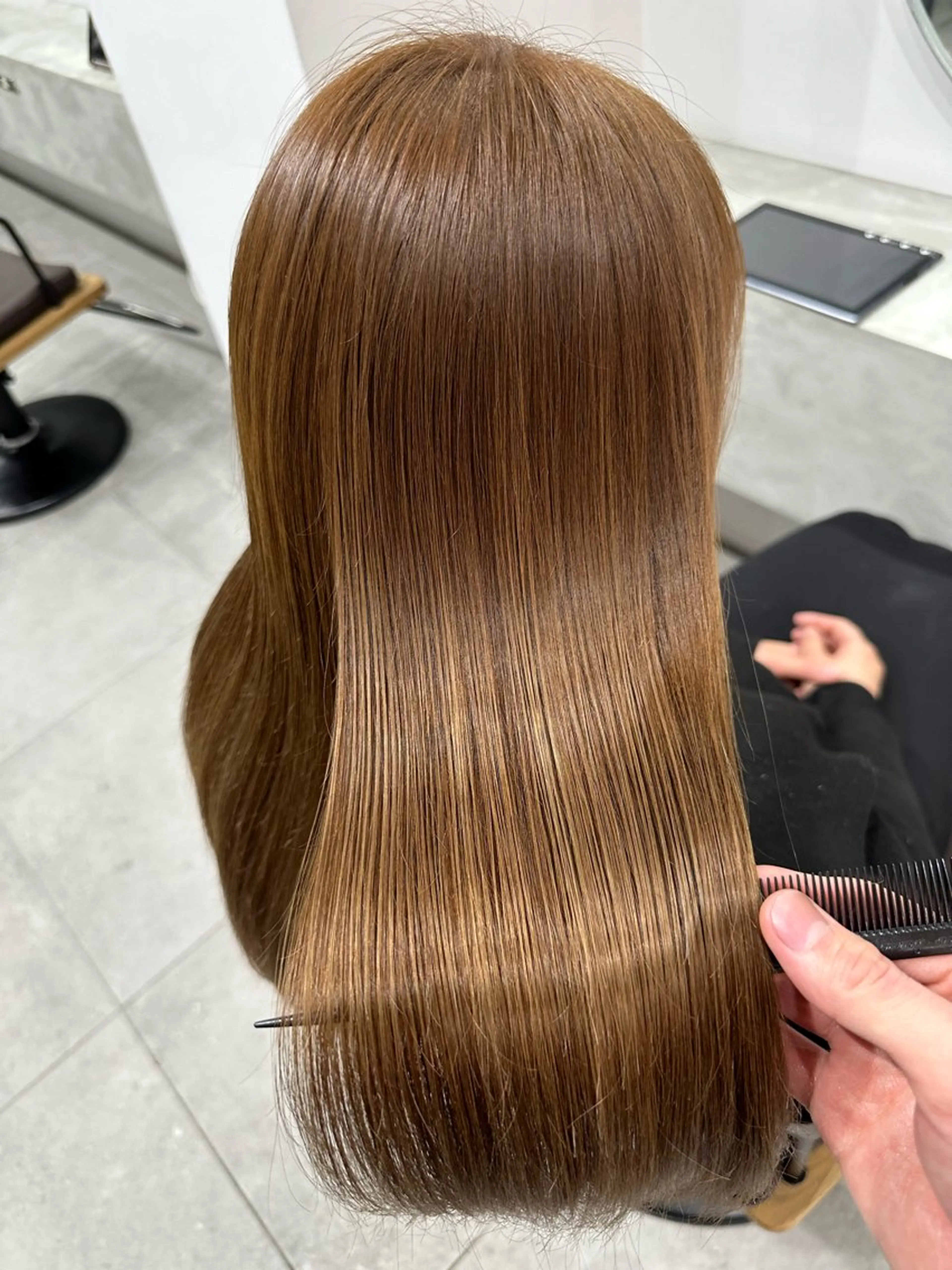 カラー ブリーチ ブリーチなしカラー ヘアカラー トリートメント clan所属・志賀 海音のヘアスタイル