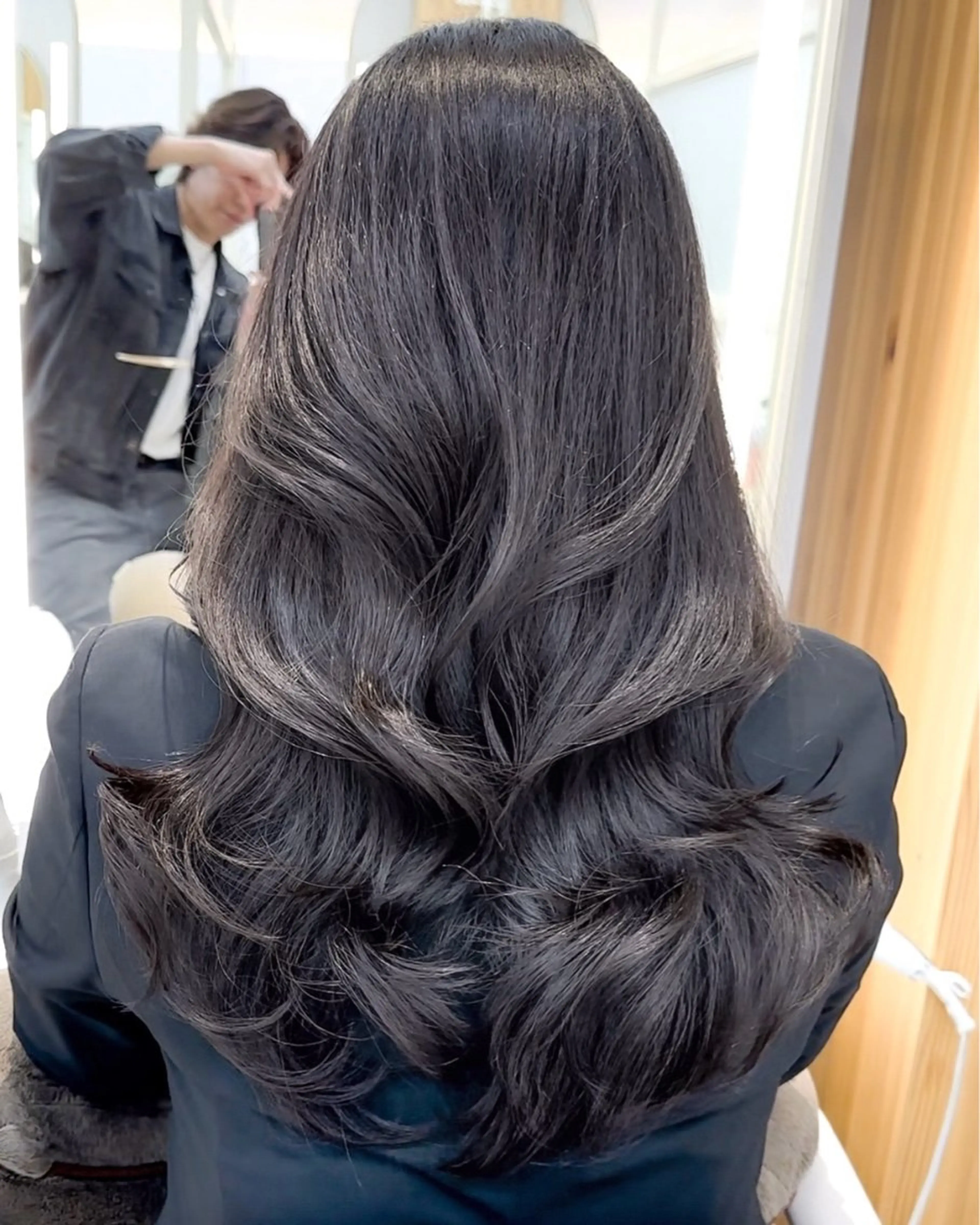 ミディアム カラー ベージュカラー 透明感カラー レイヤーカット カット ヘアカラー トリートメント 顔周り特化/韓国ヘア /レイヤー/吉野幸大のヘアスタイル