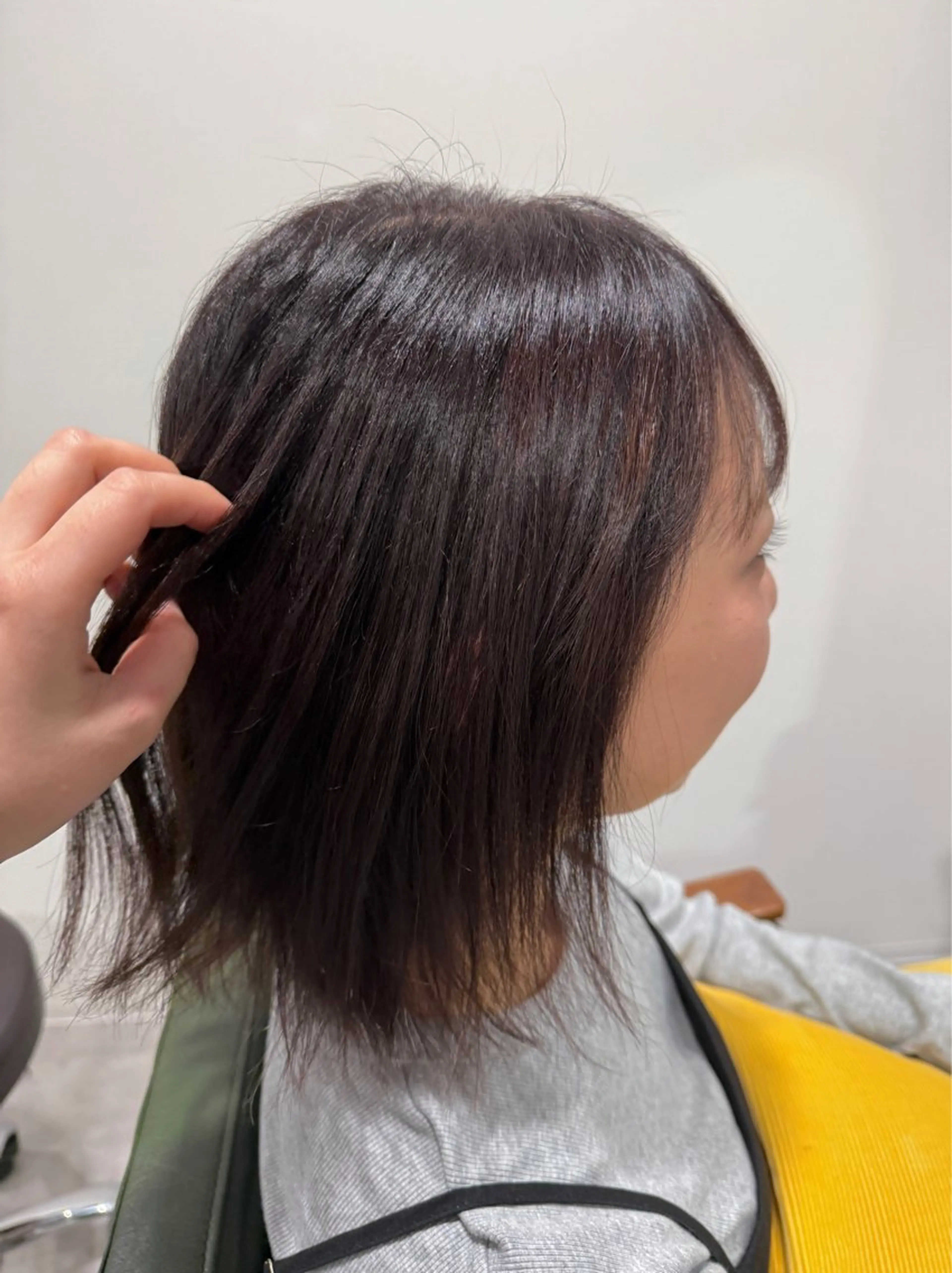 ミディアム カット ヘアカラー オリーブ🫒レイヤー /平尾/りの‎🤍のヘアスタイル