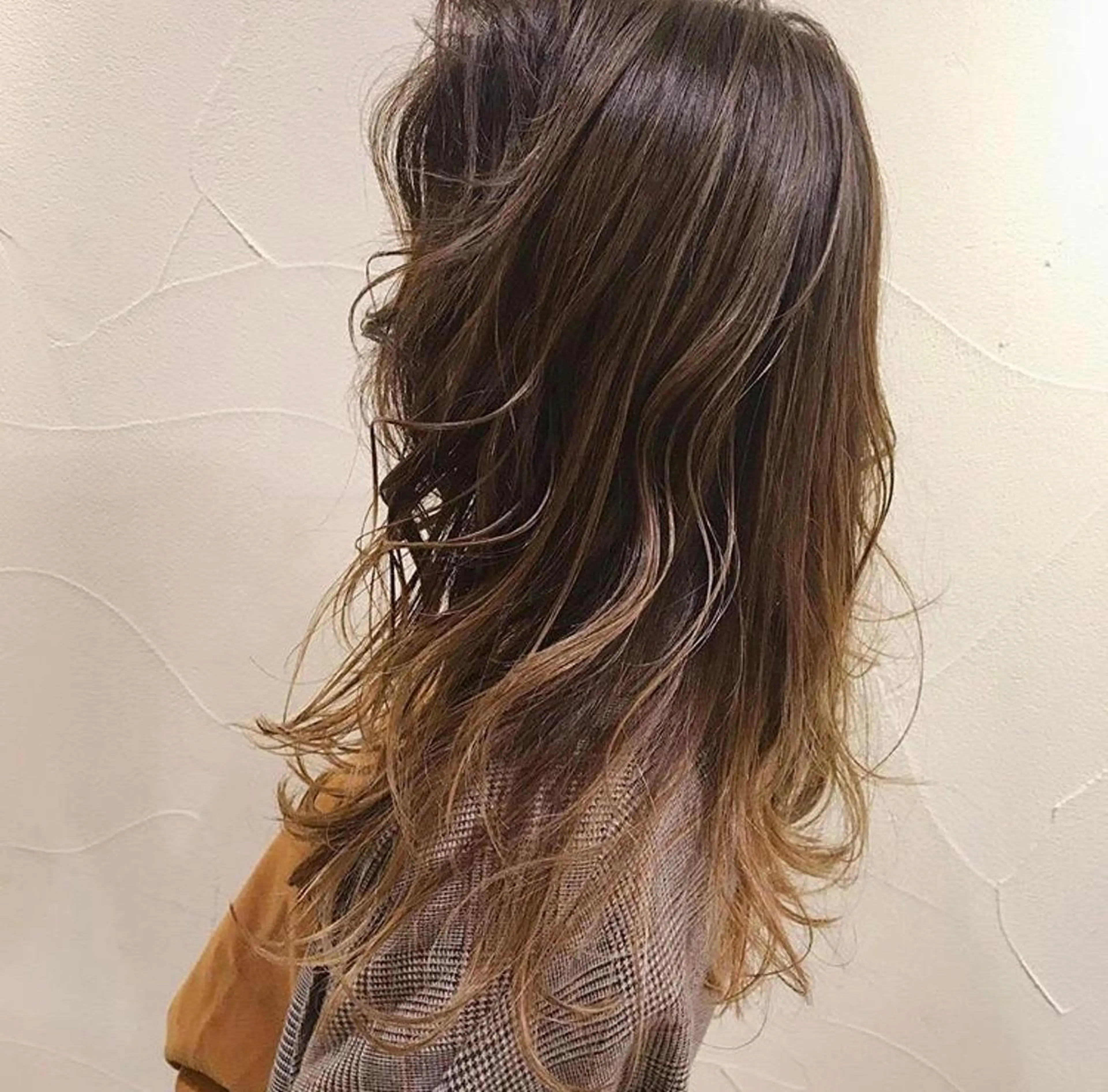 ミディアム 透明感カラー・ 髪質改善🩵イケダのヘアスタイル