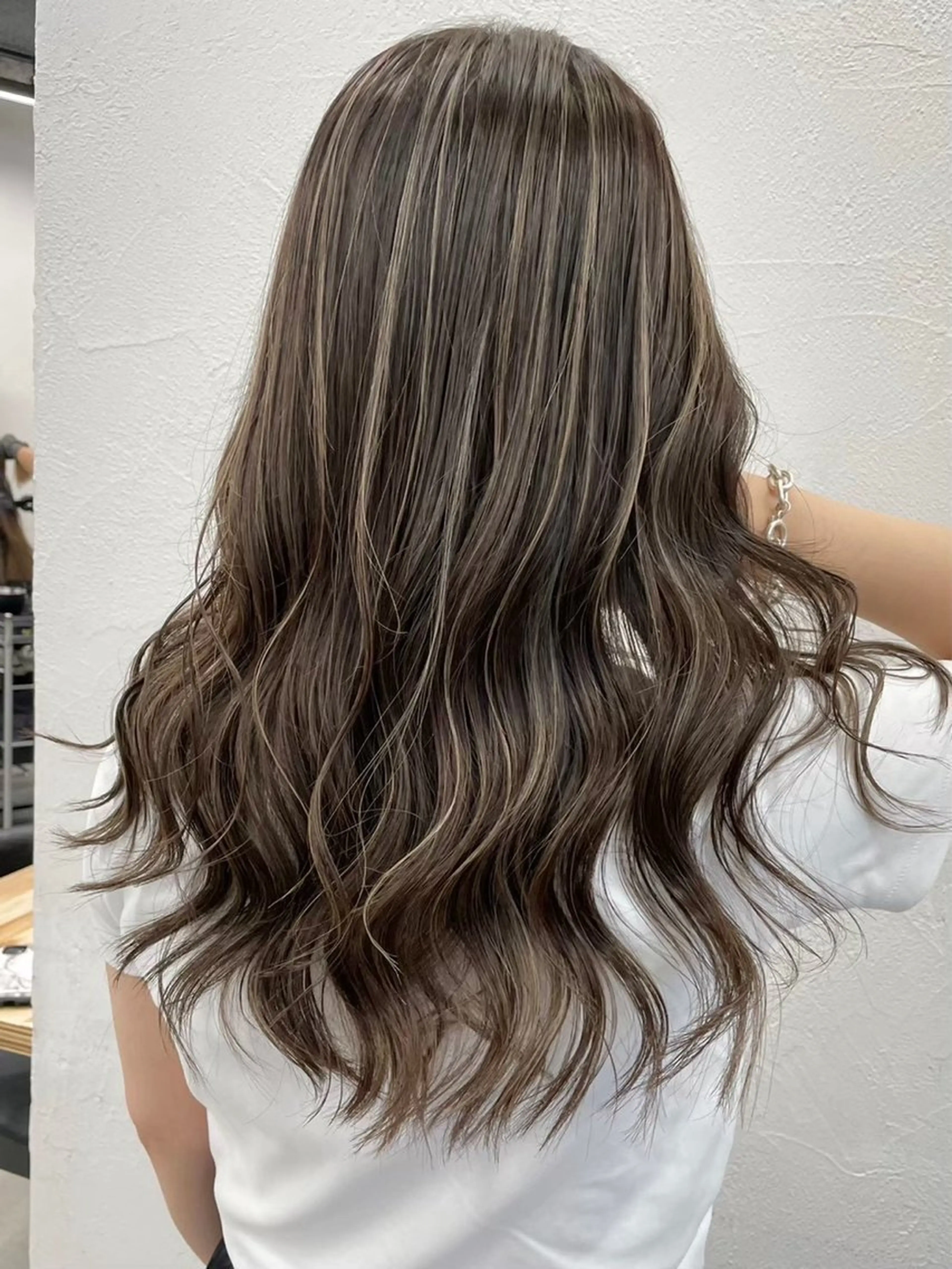 カラー ブリーチ/推しカラー Hanaのヘアスタイル