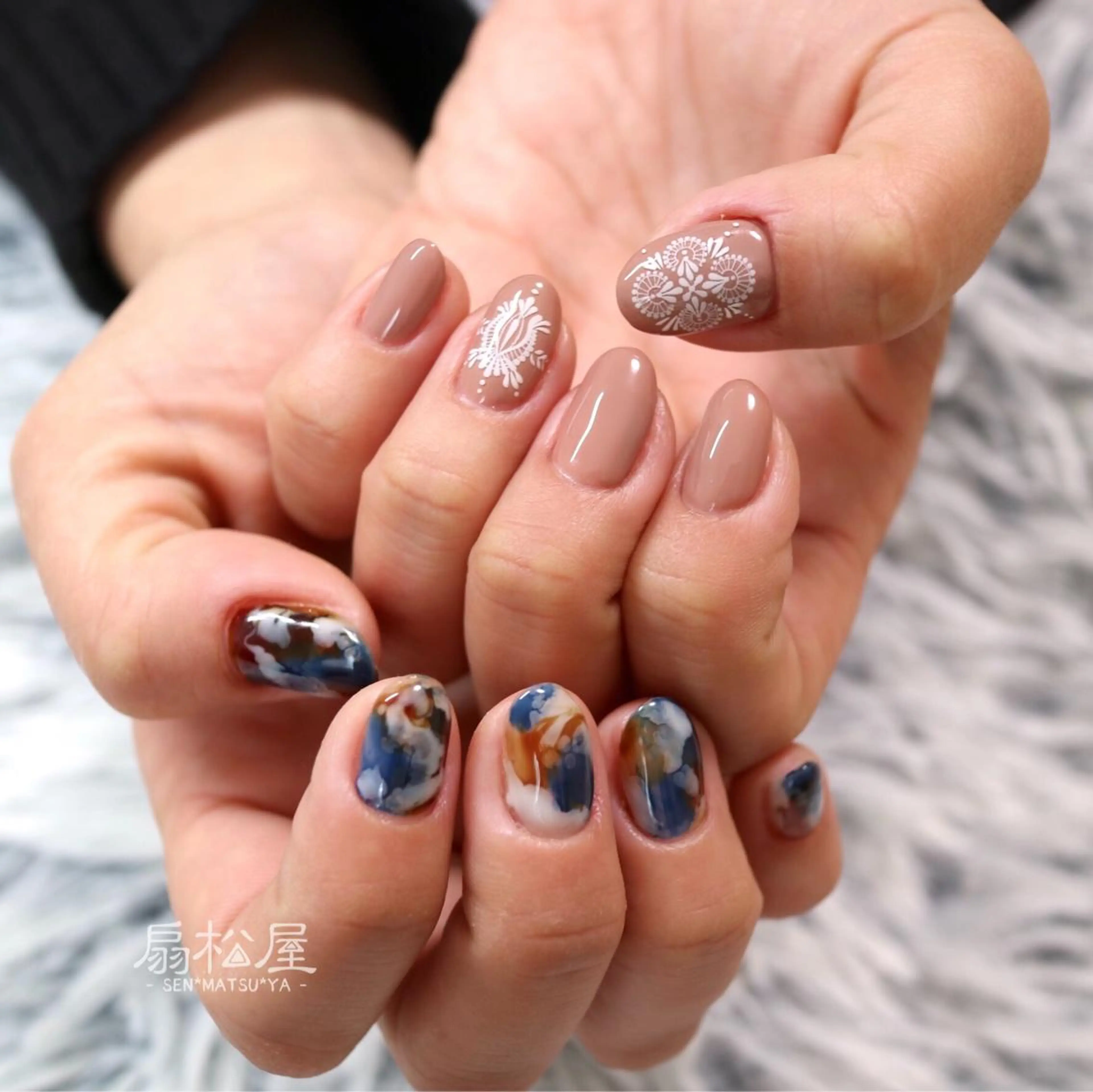 ネイル ニュアンスネイル 扇松屋 marie.nのネイルデザイン