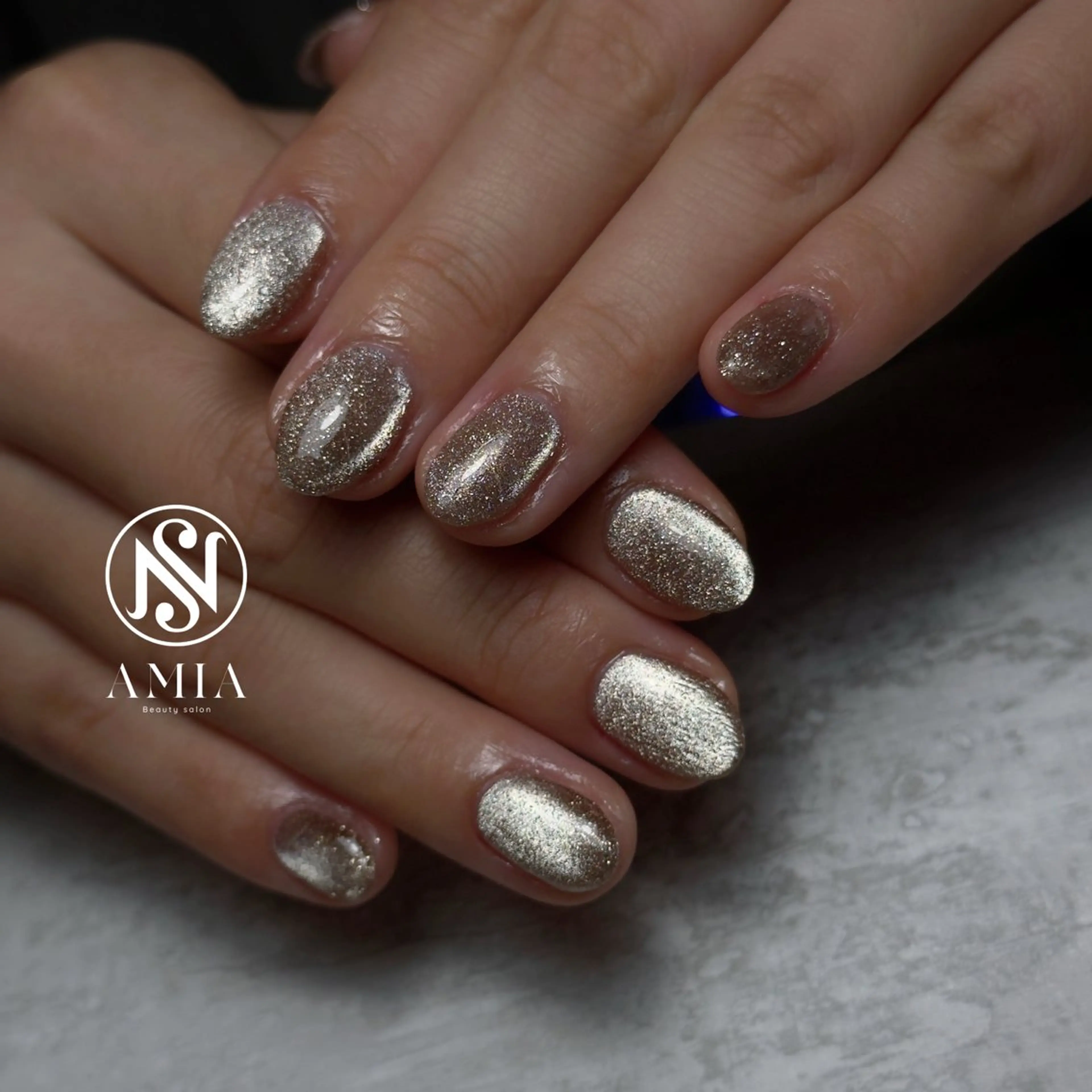 ミディアム ハンドネイル AMIA BEAUTY SALON所属・🌟AMIA BEAUTY🌟のネイルデザイン