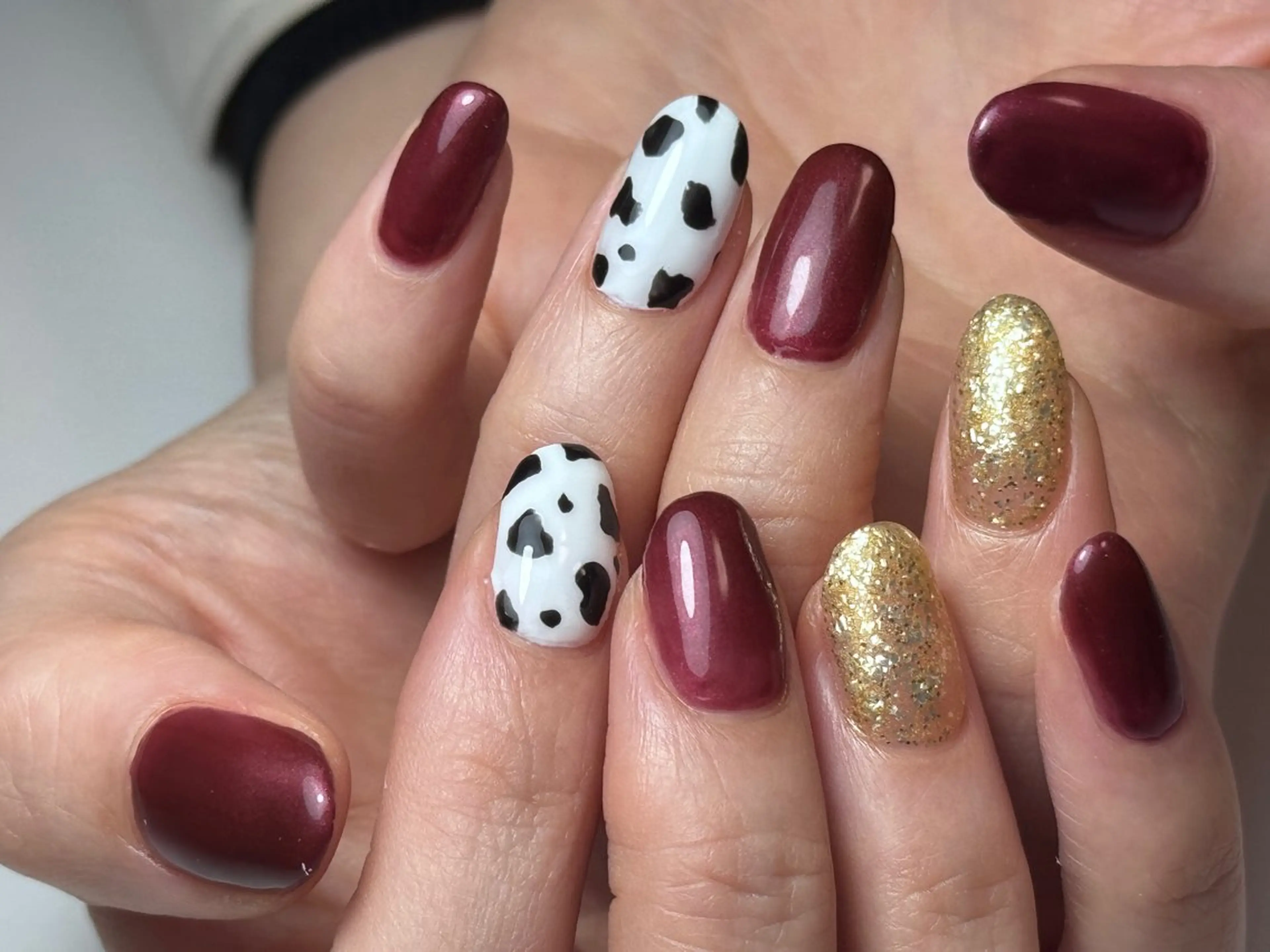 ネイル アニマル柄 ボルドー 土屋 萌笑のネイルデザイン