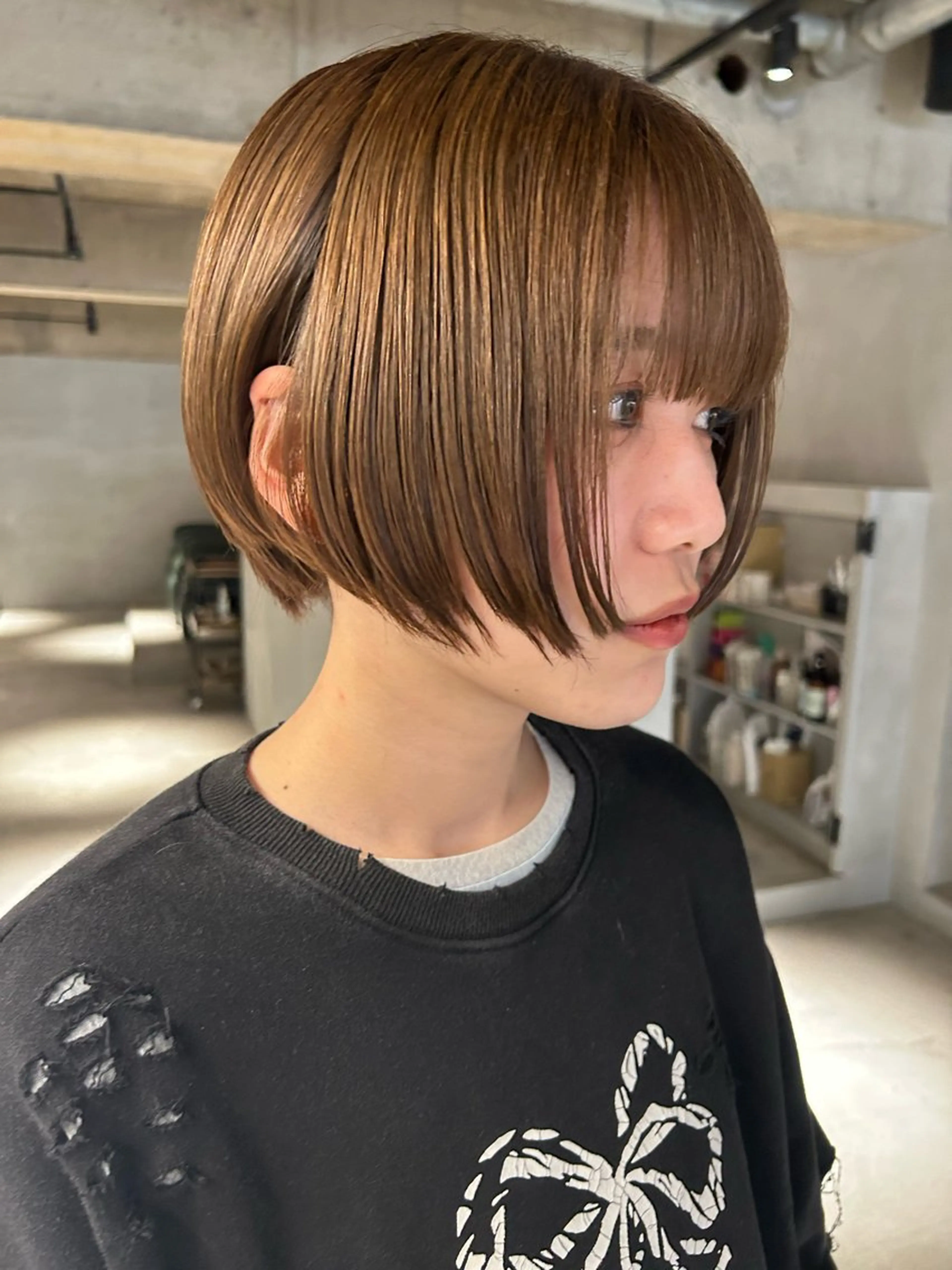 ショート カラー 中村 衣里のヘアスタイル