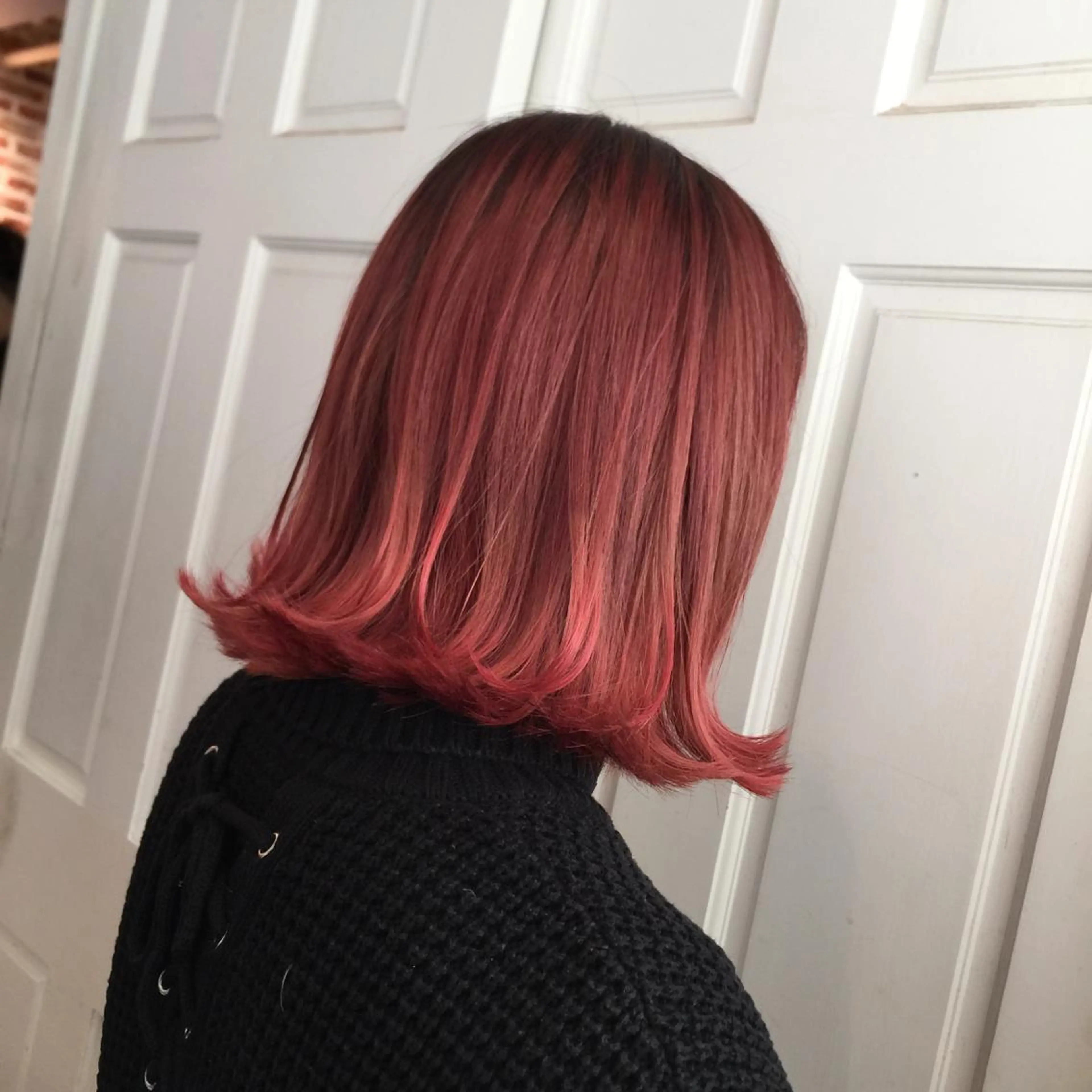 ショート カラー グラデーションカラー ピンクカラー レッドカラー ホワイト&レイヤーカ ットエクステ長畠俊輔のヘアスタイル