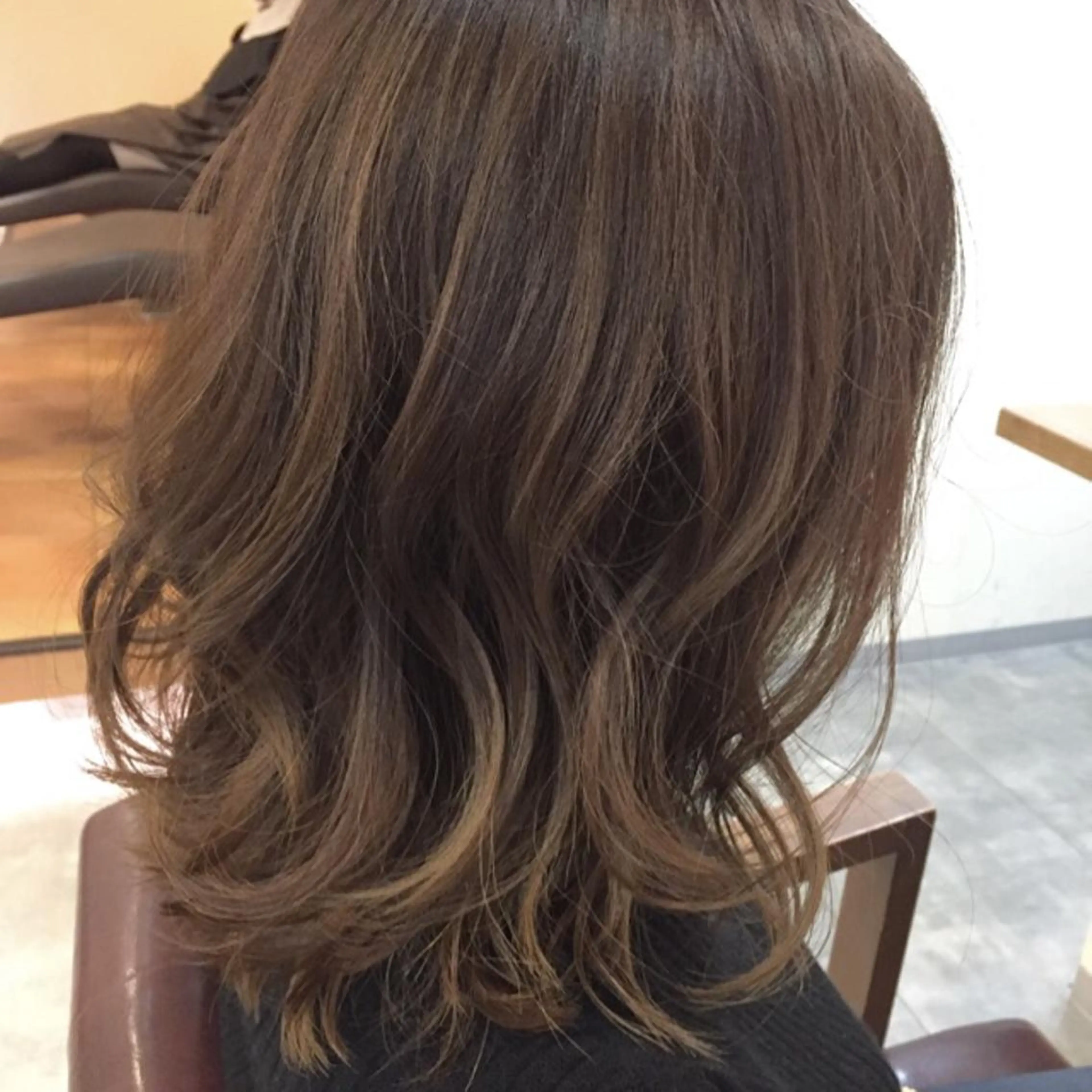 ミディアム カラー アッシュ ベージュカラー グラデーションカラー ハイライトカラー ハイライト ヘアカラー トリートメント 透明感/ 美髪矯正/田中恭のヘアスタイル