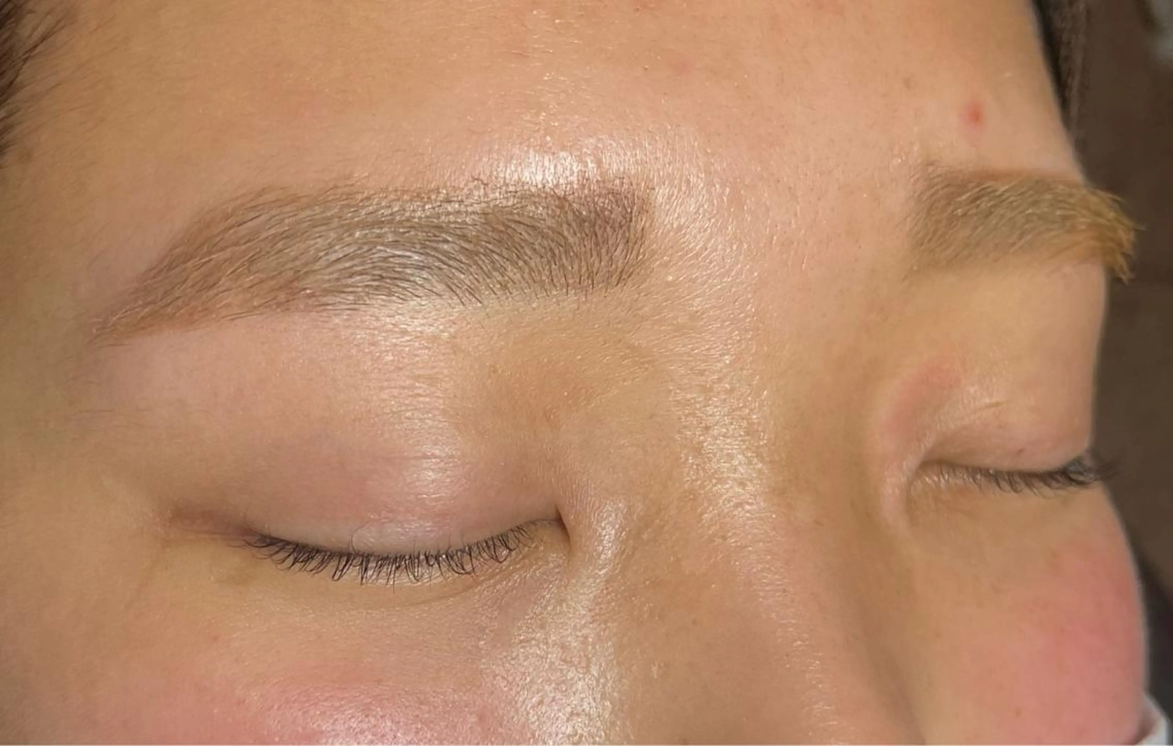 アイブロウ Favori 山下のマツエク・マツパデザイン