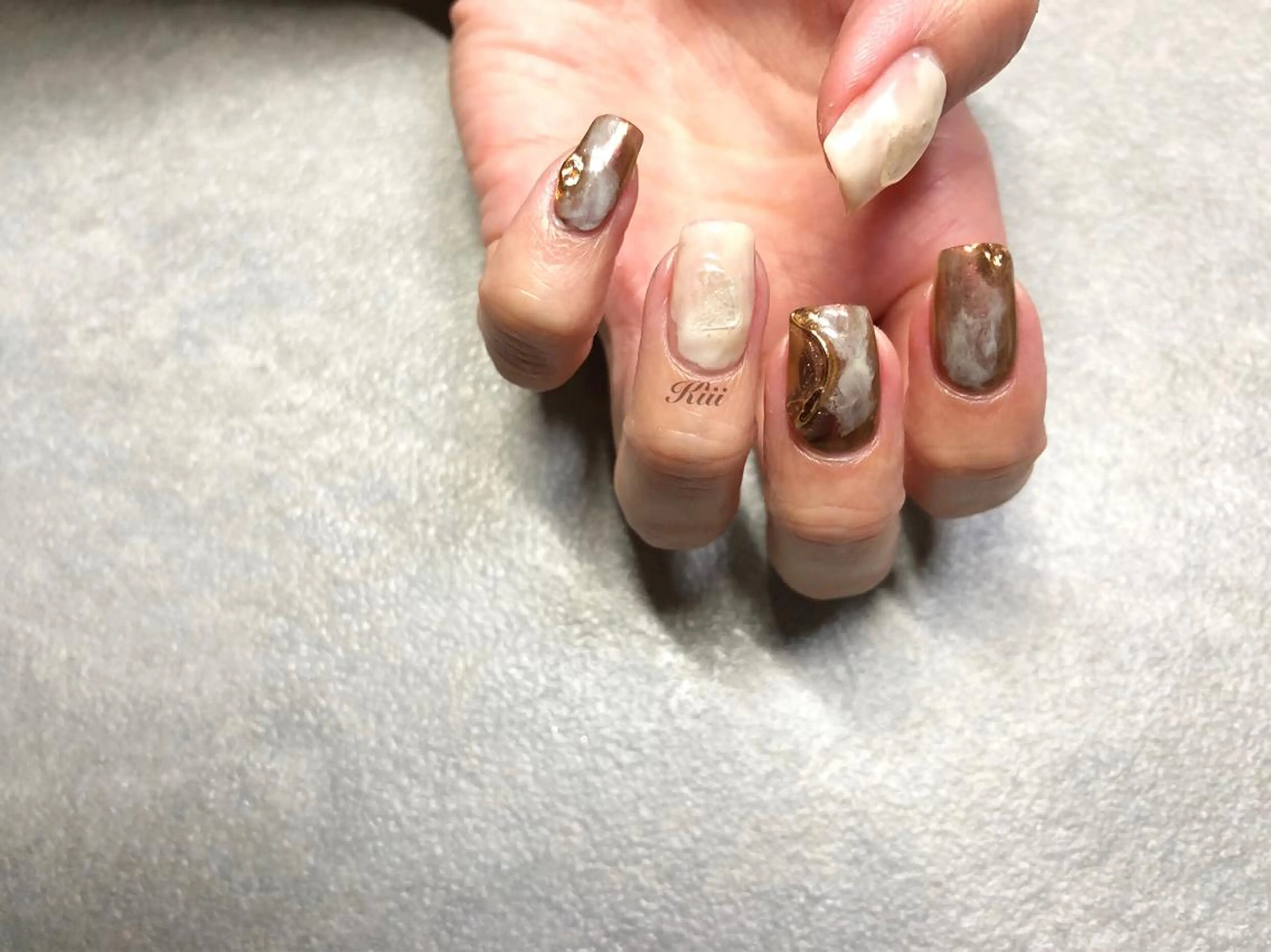 ネイル ハンドネイル フットネイル kiii.__ ✴︎*のネイルデザイン