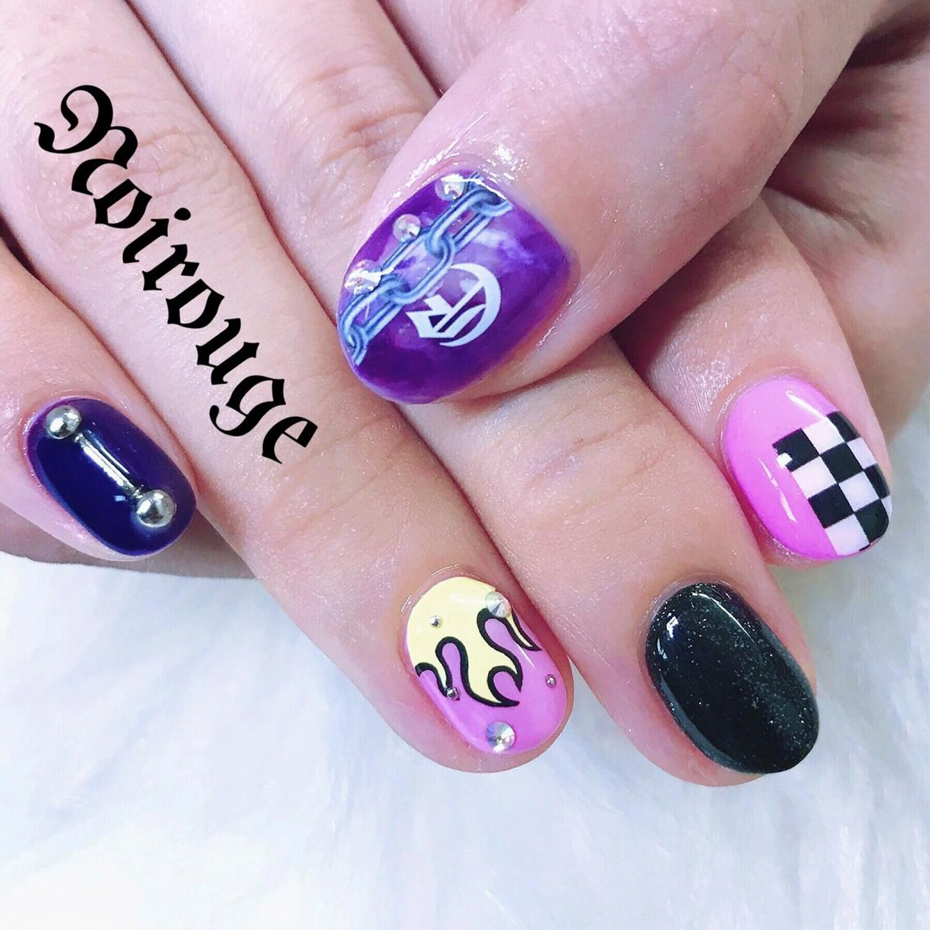 ネイル ハンドネイル NOIROUGE所属・NOI ROUGEのネイルデザイン