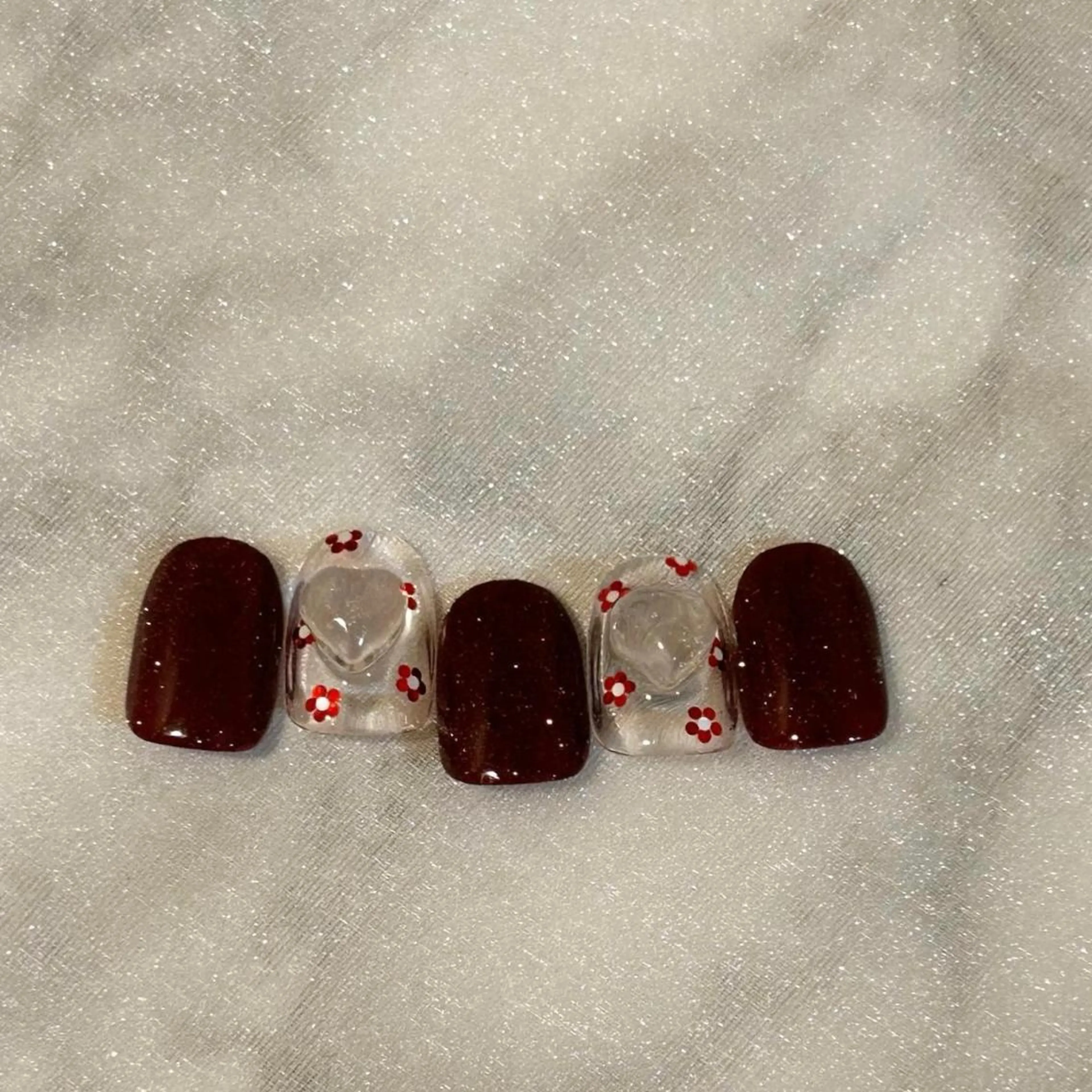 ネイル ボルドー フラッシュネイル フラワーネイル フレンチネイル ガーリー ハンドネイル ハンドケア lyly.nail所属・lylynail YUUKAのネイルデザイン