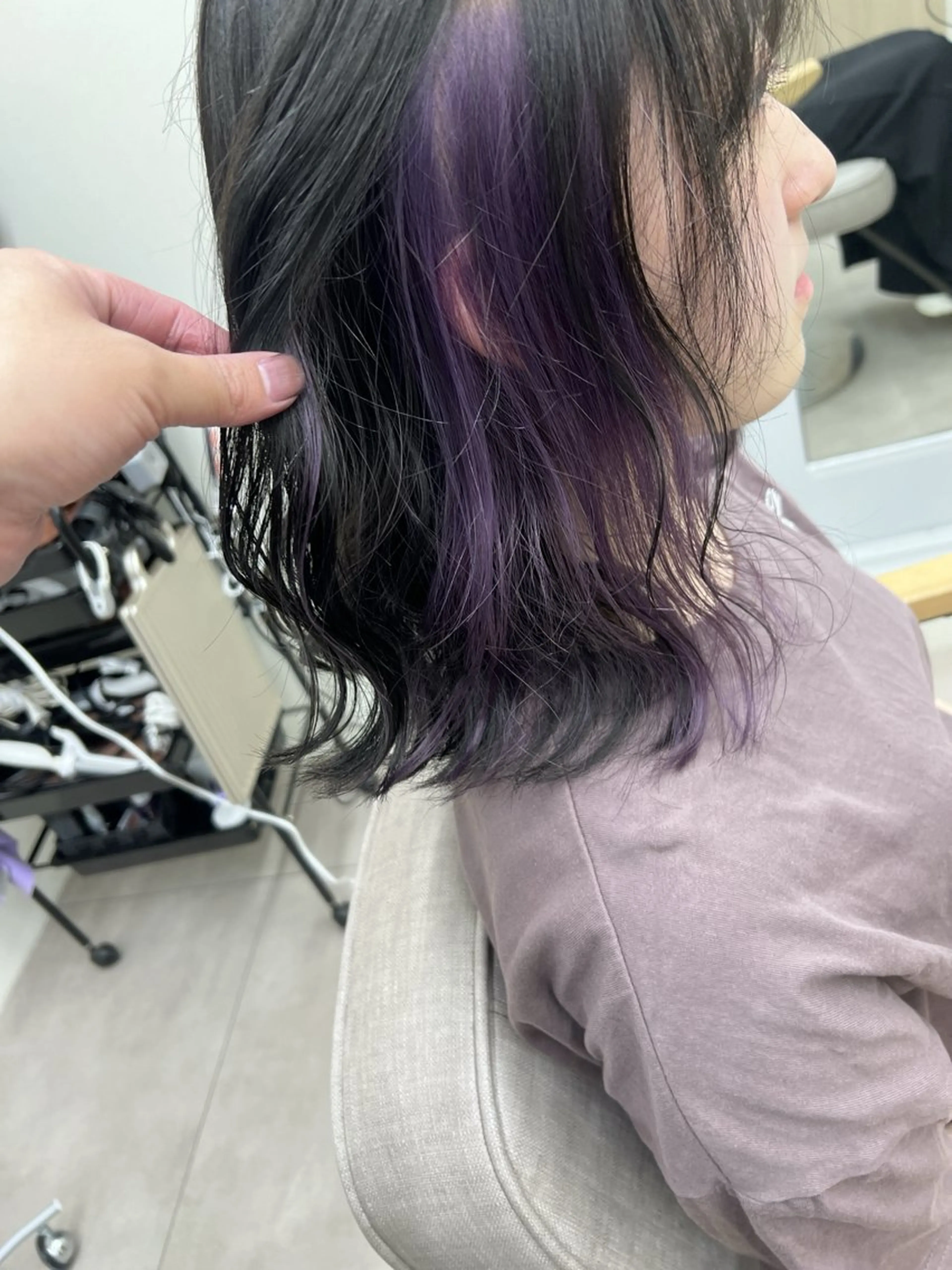 ミディアム カラー インナーカラー ラベンダーカラー ヘアカラー メンズ レイヤー ウルフ 弓木啓輔のヘアスタイル