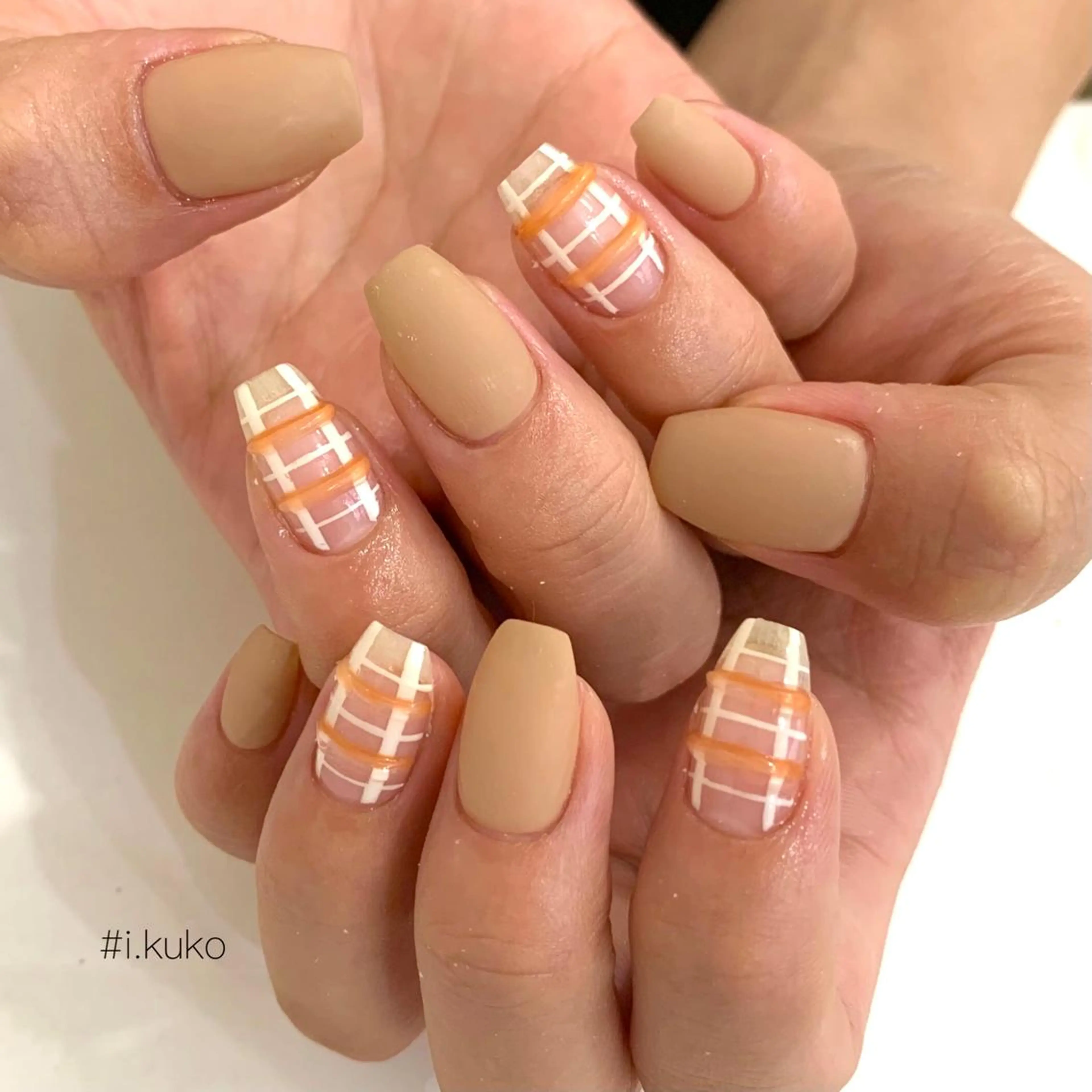 ミディアム ネイル Chipieee Ikukoのネイルデザイン