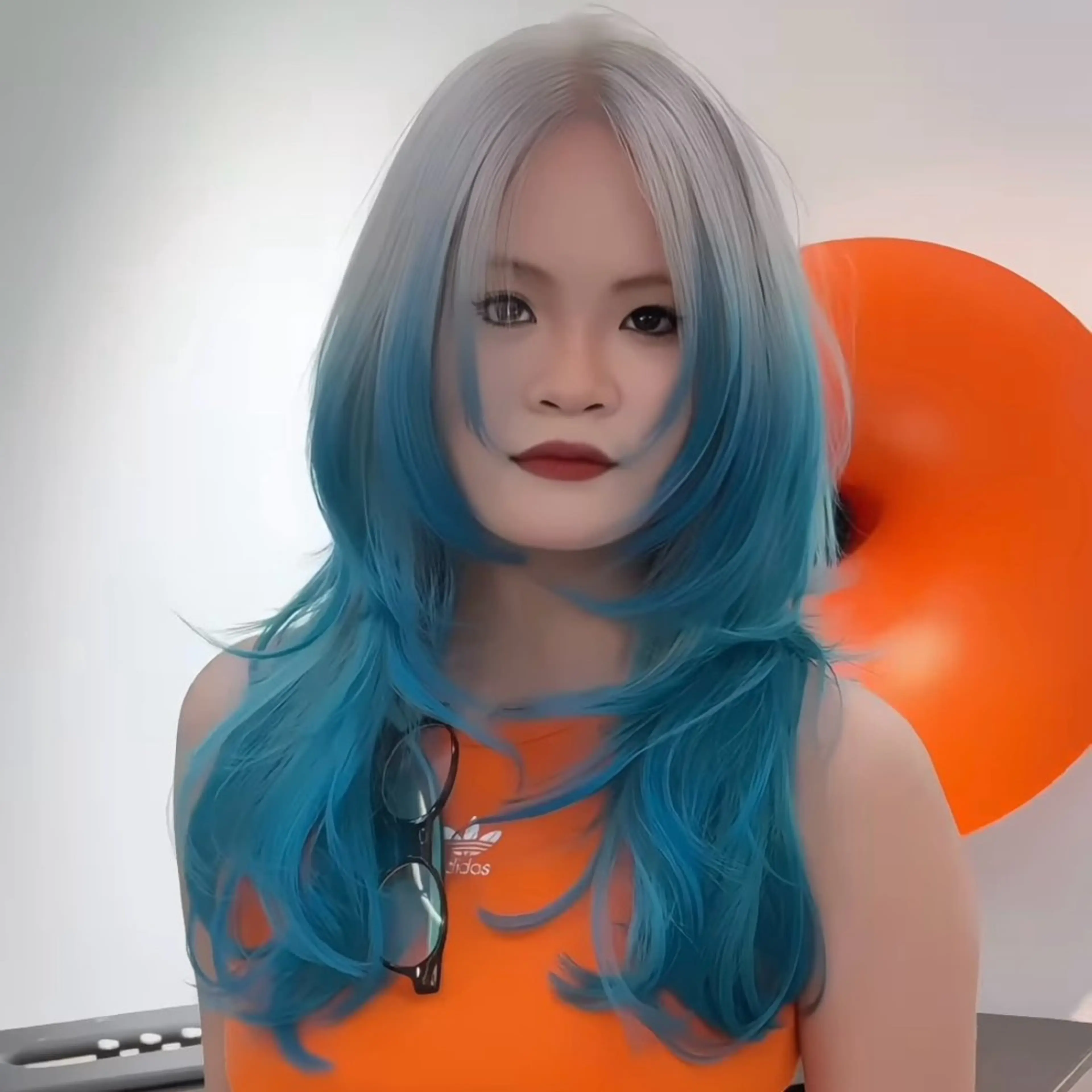 ミディアム SHIN レイヤー‪‪カットのヘアスタイル