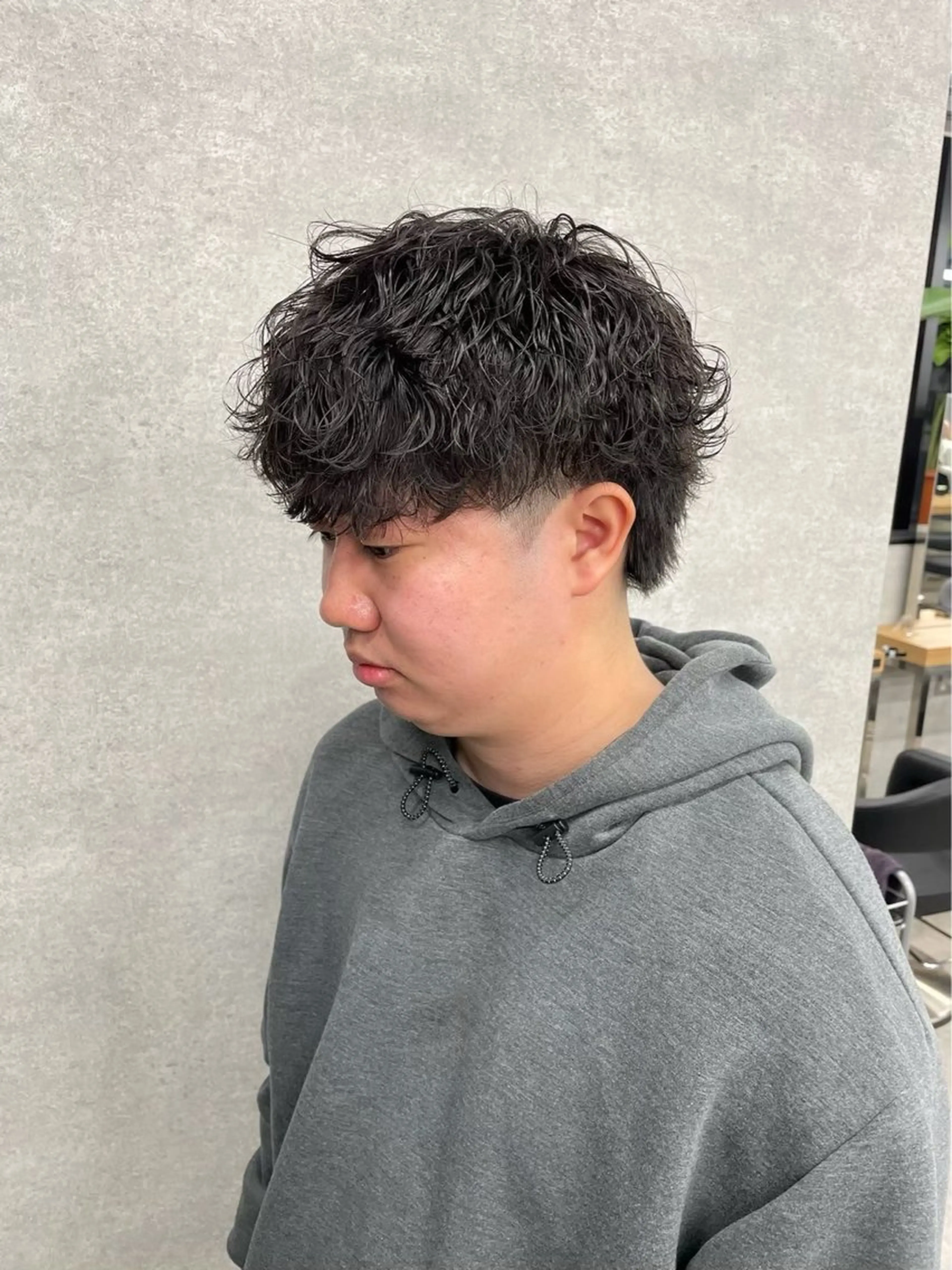 ショート カラー パーマ メンズ メンズハイライト メンズパーマ ツイストスパイラルパーマ 波巻きパーマ ハイライトカラー 🔥 メンズ 特化🔥RAIのヘアスタイル