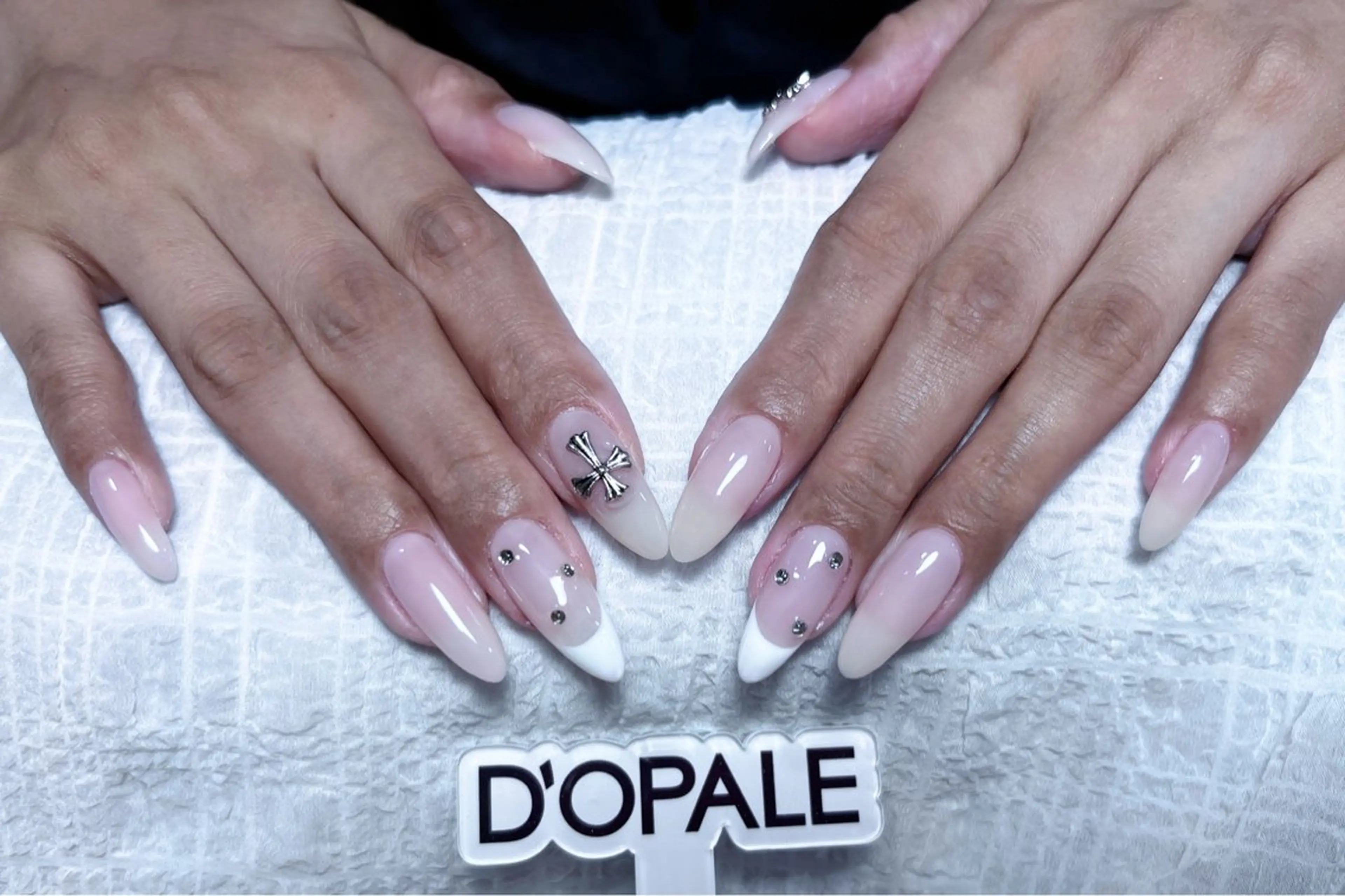 ネイル D‘OPALE所属・DOPALE、もも 彦奇のネイルデザイン