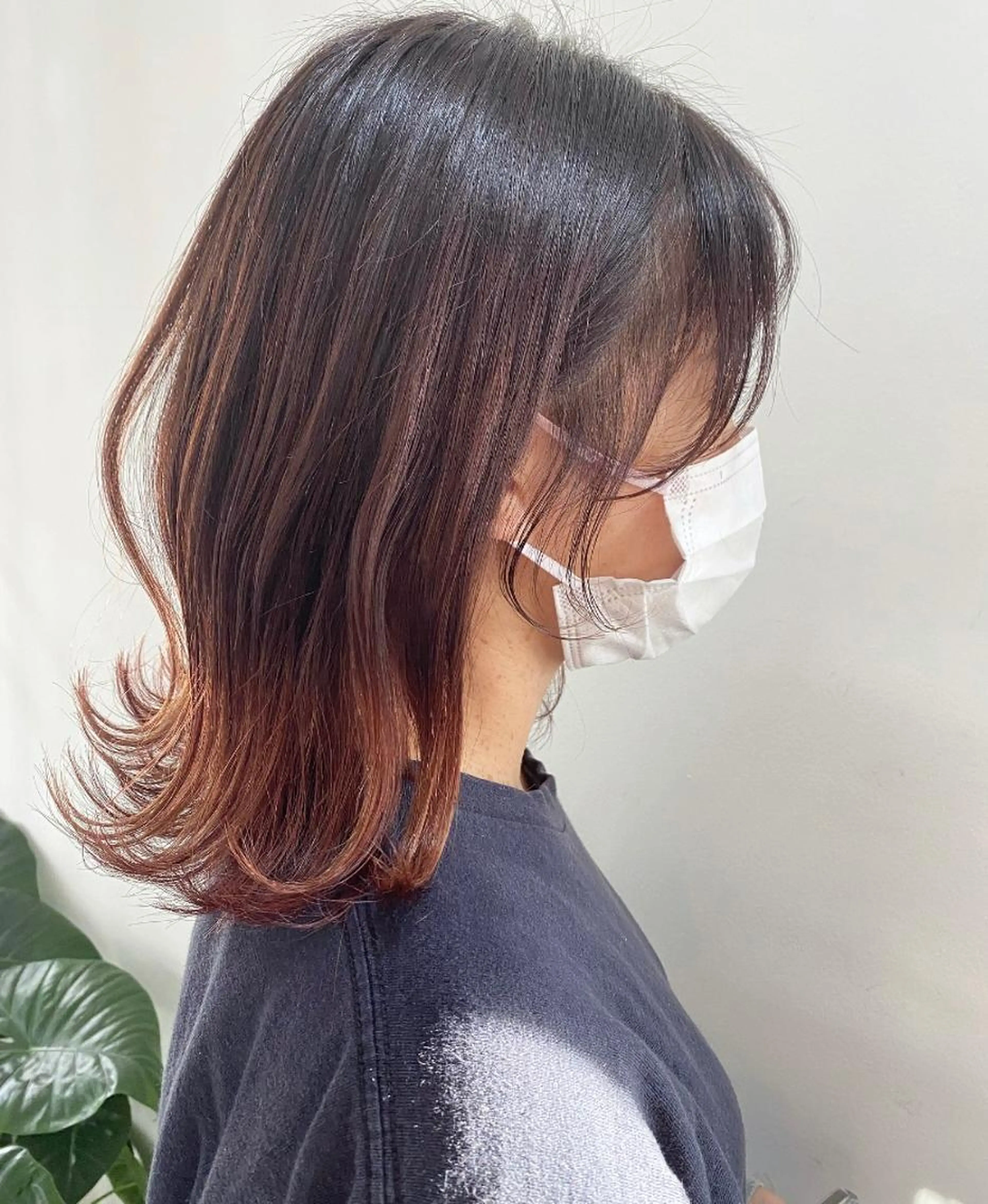 【グラデーションカラー】カット+ポイントケアブリーチ+全体カラー。の写真