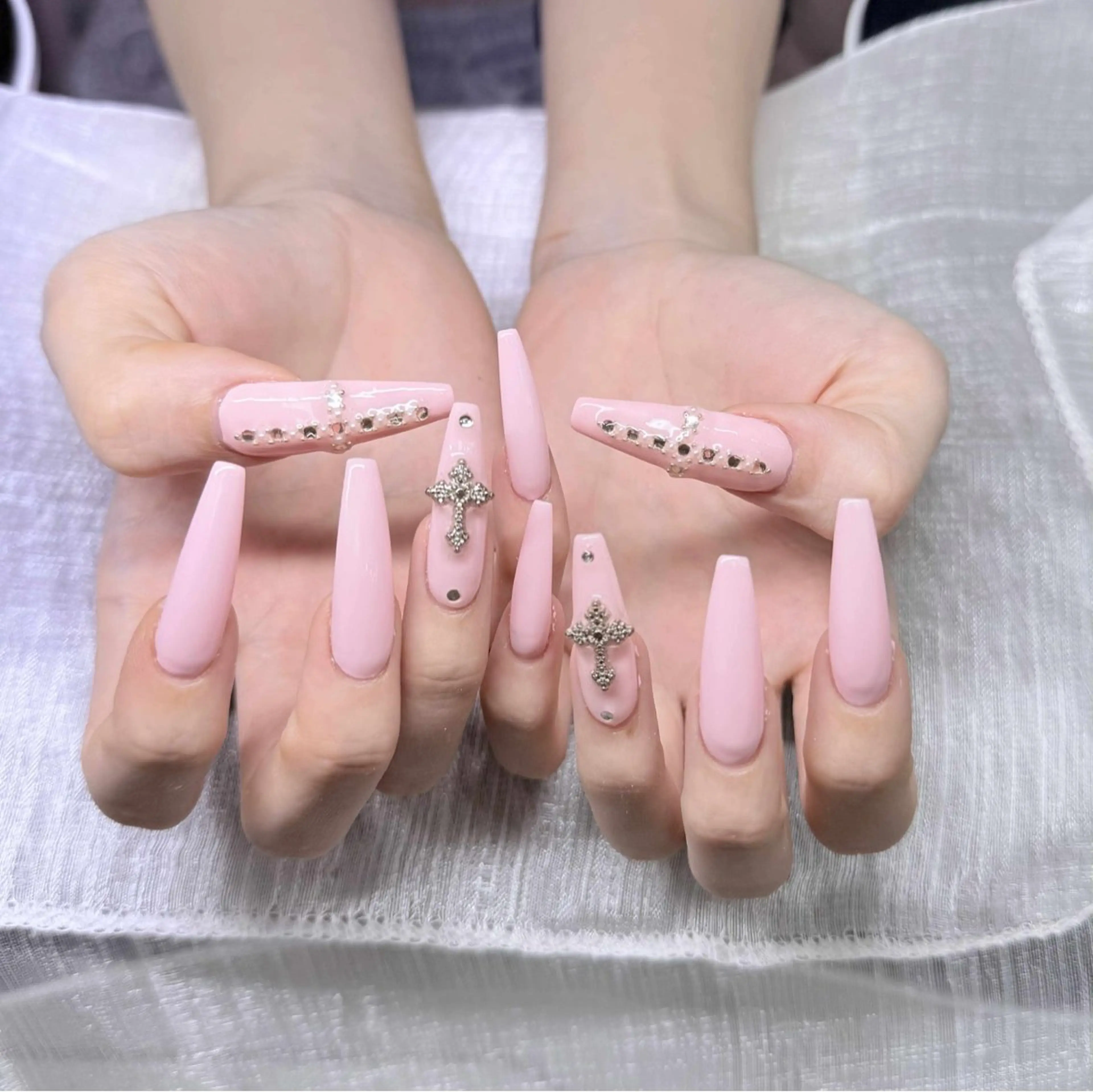 ネイル ハンドネイル Lee Nailsのネイルデザイン
