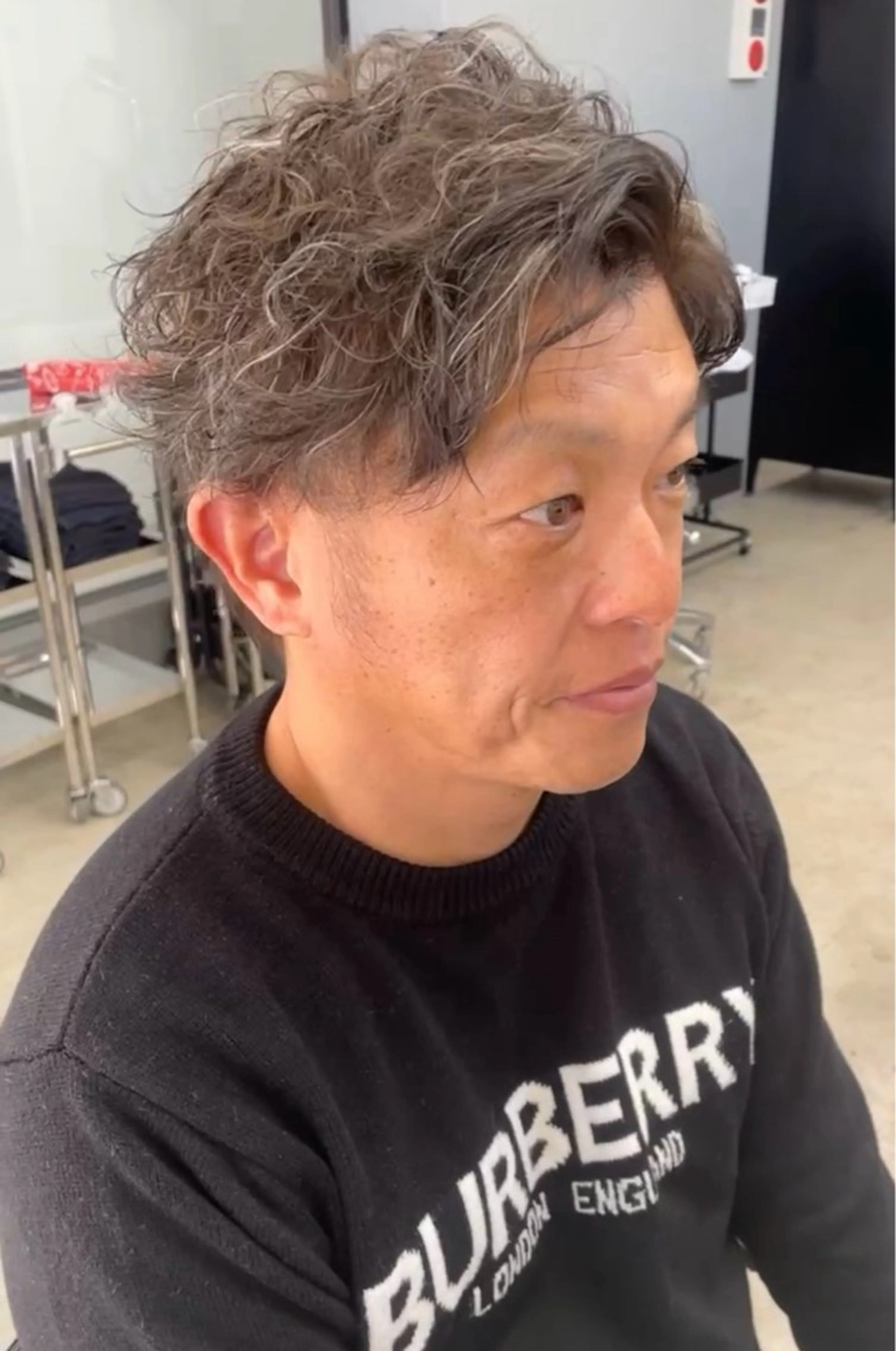 ショート カラー メンズ カット ヘアカラー メンズ専門サロン wokeのヘアスタイル