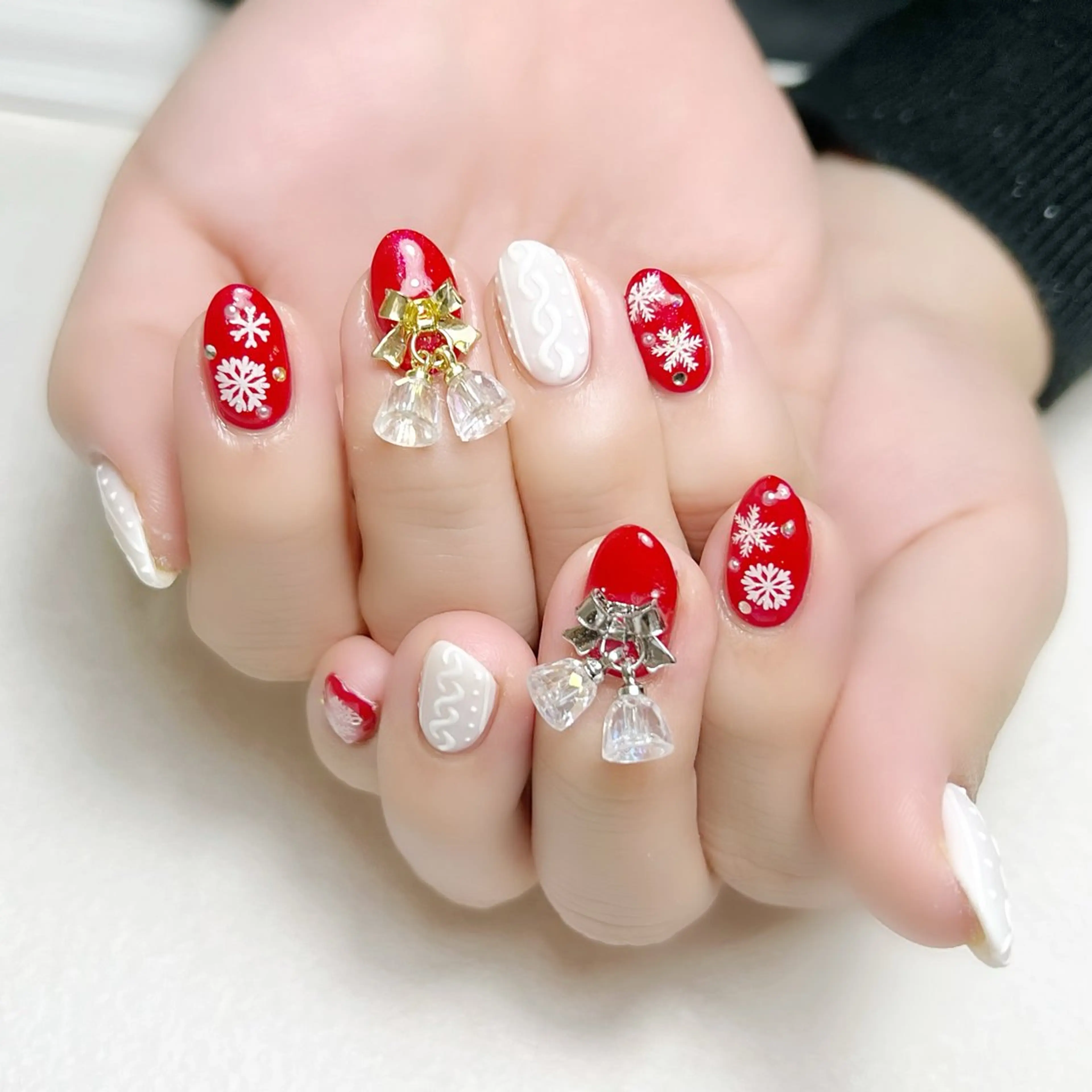 ネイル 赤色 冬ネイル クリスマス rouse nail RISATOのネイルデザイン
