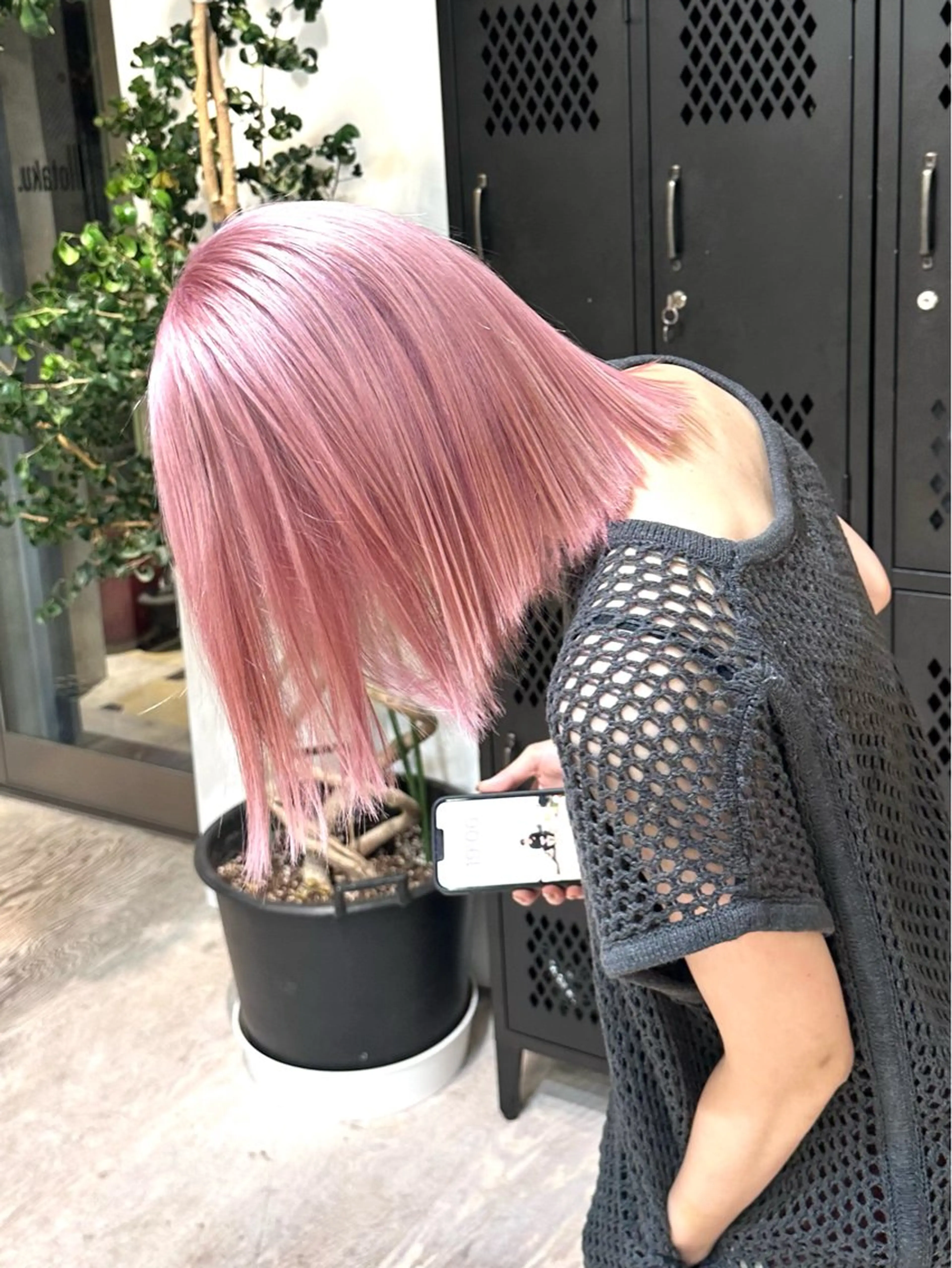 ミディアム カット ヘアカラー トリートメント 抜きっぱなしブロンド ササキカズマのヘアスタイル