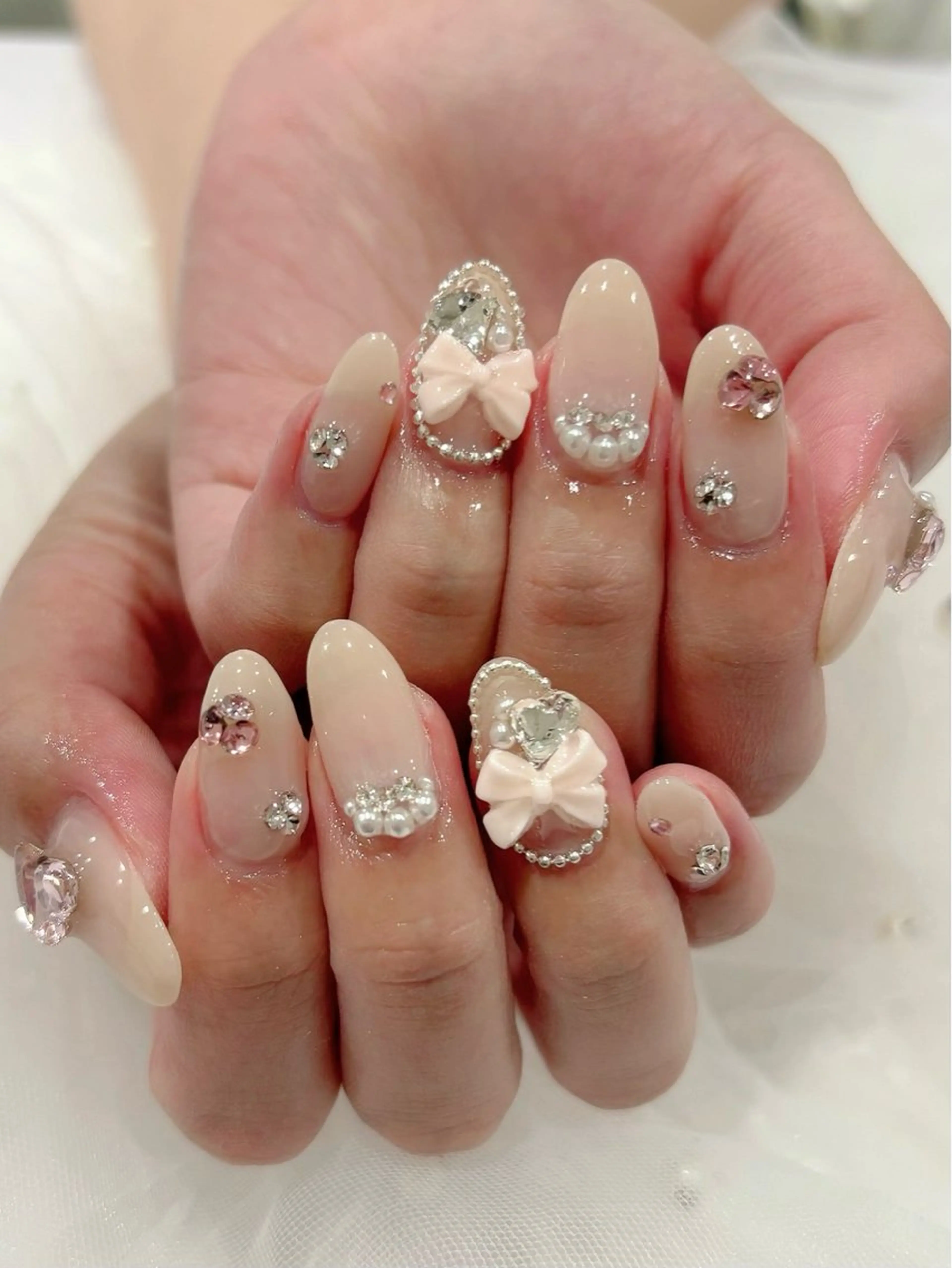 ネイル Zir nail 津田沼店所属・☁️ ゆい 🧸💛のネイルデザイン