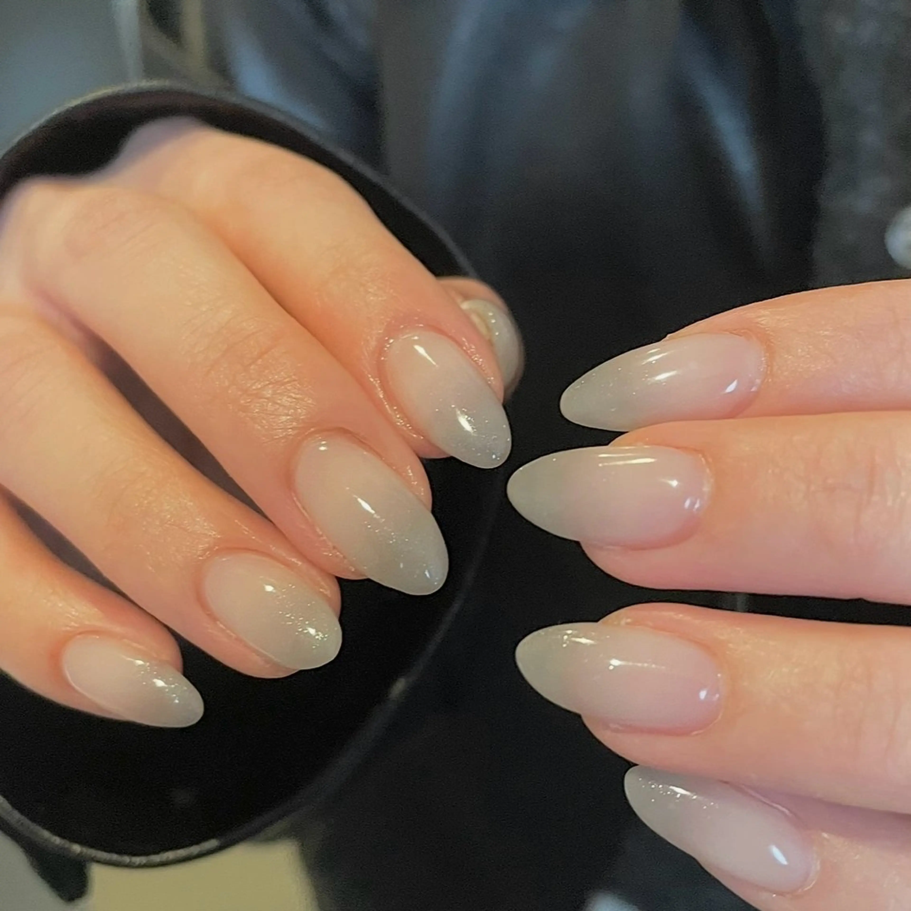 ネイル グラデーション ハンドネイル moufu.nail /sayaka 本町のネイルデザイン