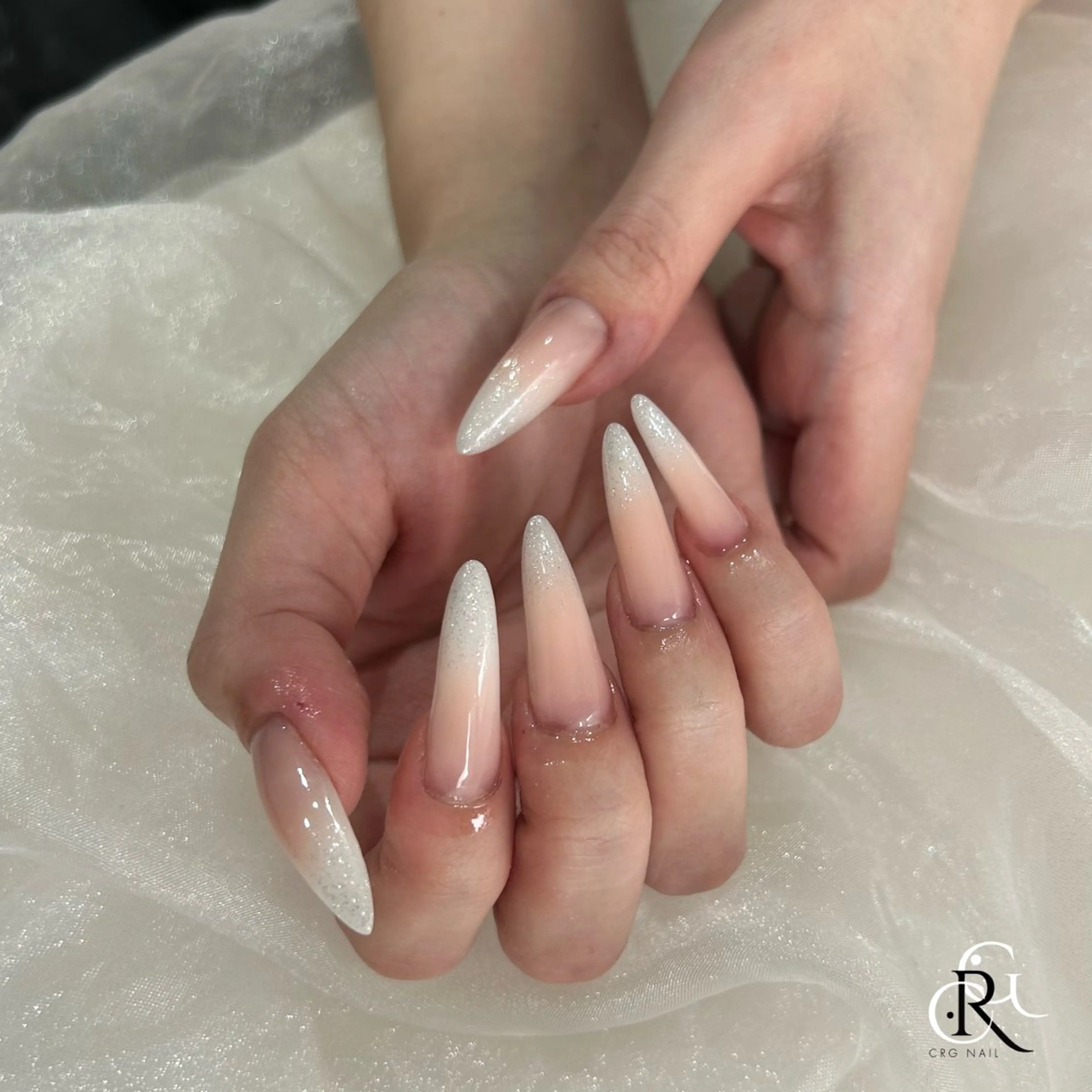 ロング ハンドネイル CRGNAIL RENAのネイルデザイン