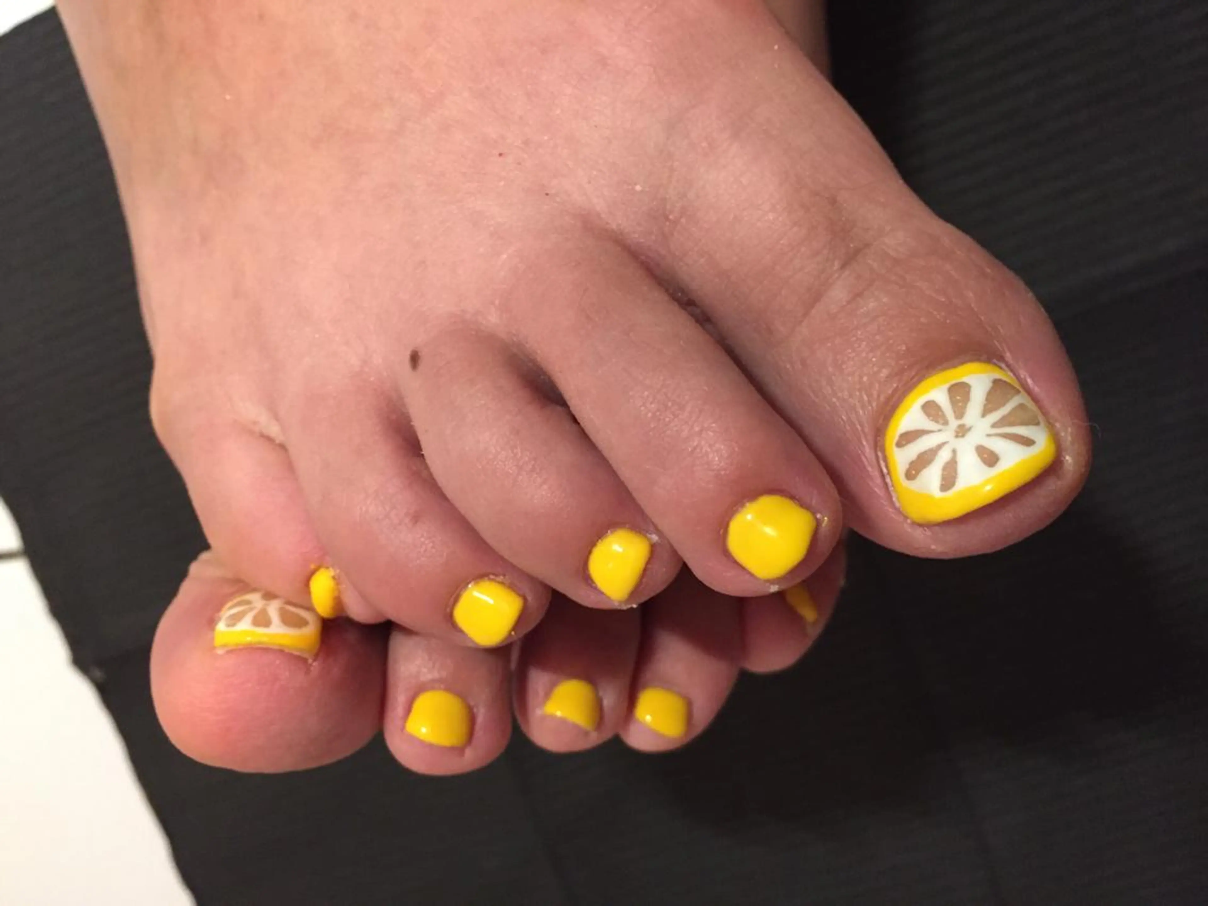 ネイル フットネイル BANBINANAIL所属・イリネコ マリのネイルデザイン