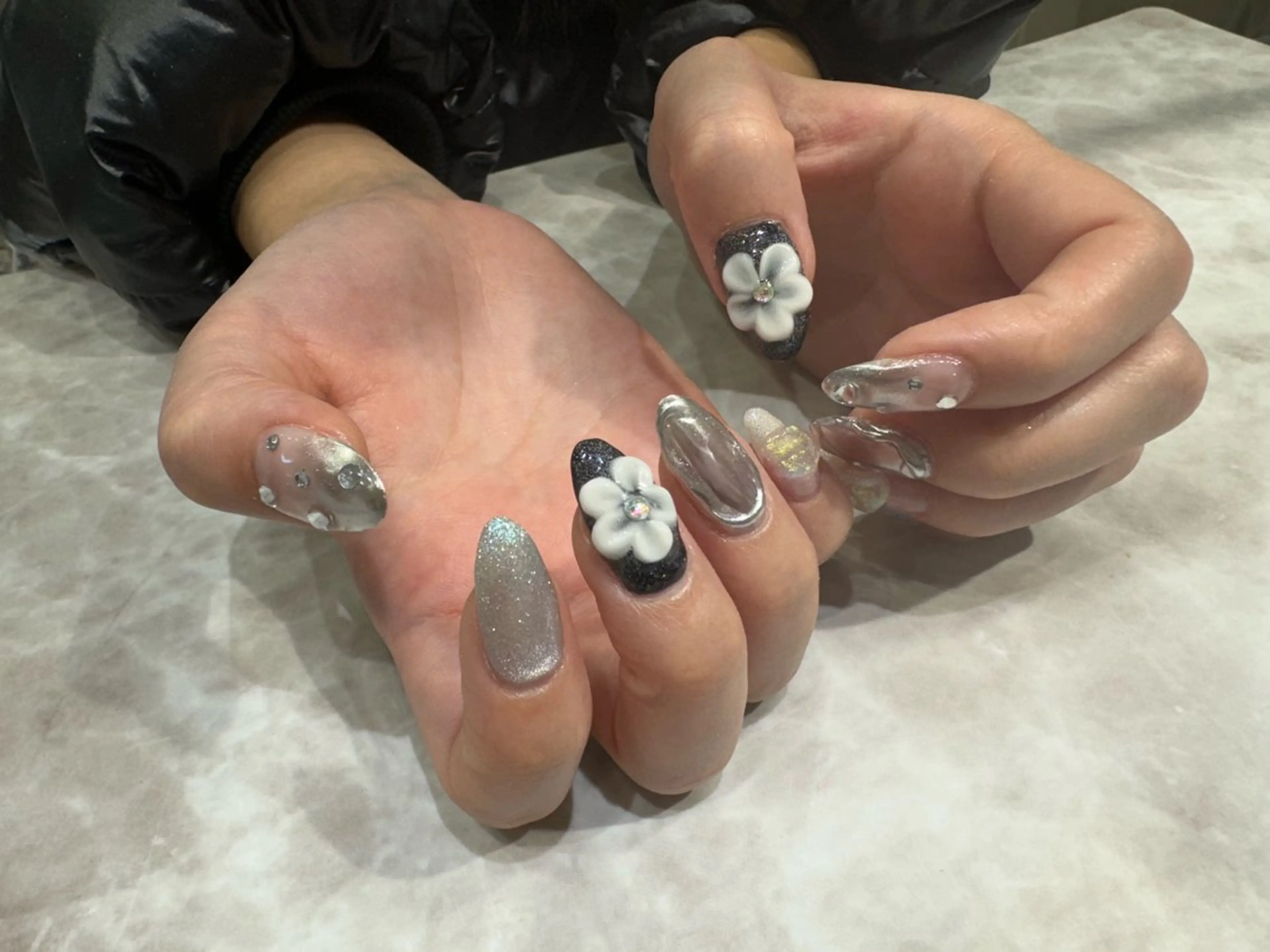 ネイル アートネイル ジェルネイル 持ち込み ハンドネイル PlusOnenailsalon所属・粕屋ネイル＆耳つぼ 🫧Natsumiのネイルデザイン