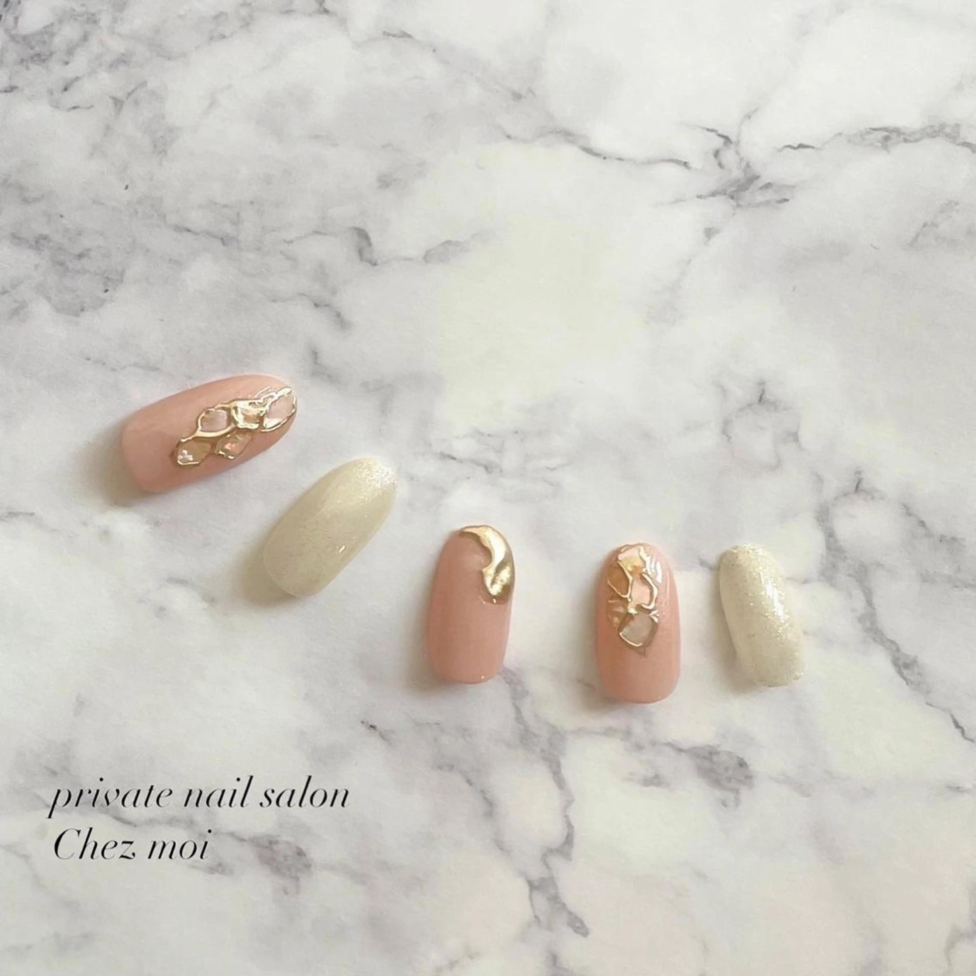 ネイル ジェルネイル KOMINE TOMOKOのネイルデザイン